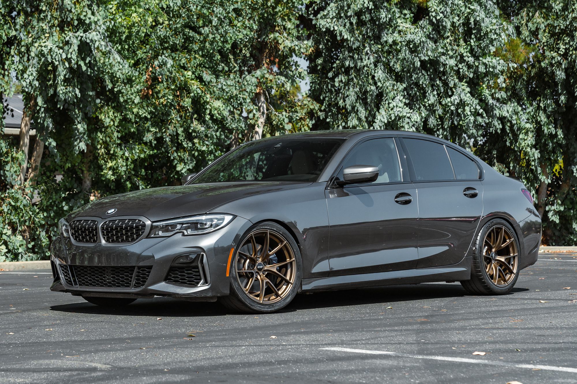 Grey BMW G20 Sedan 3 Series with 19" VS-5RS Apex wheels in Satin Bronze