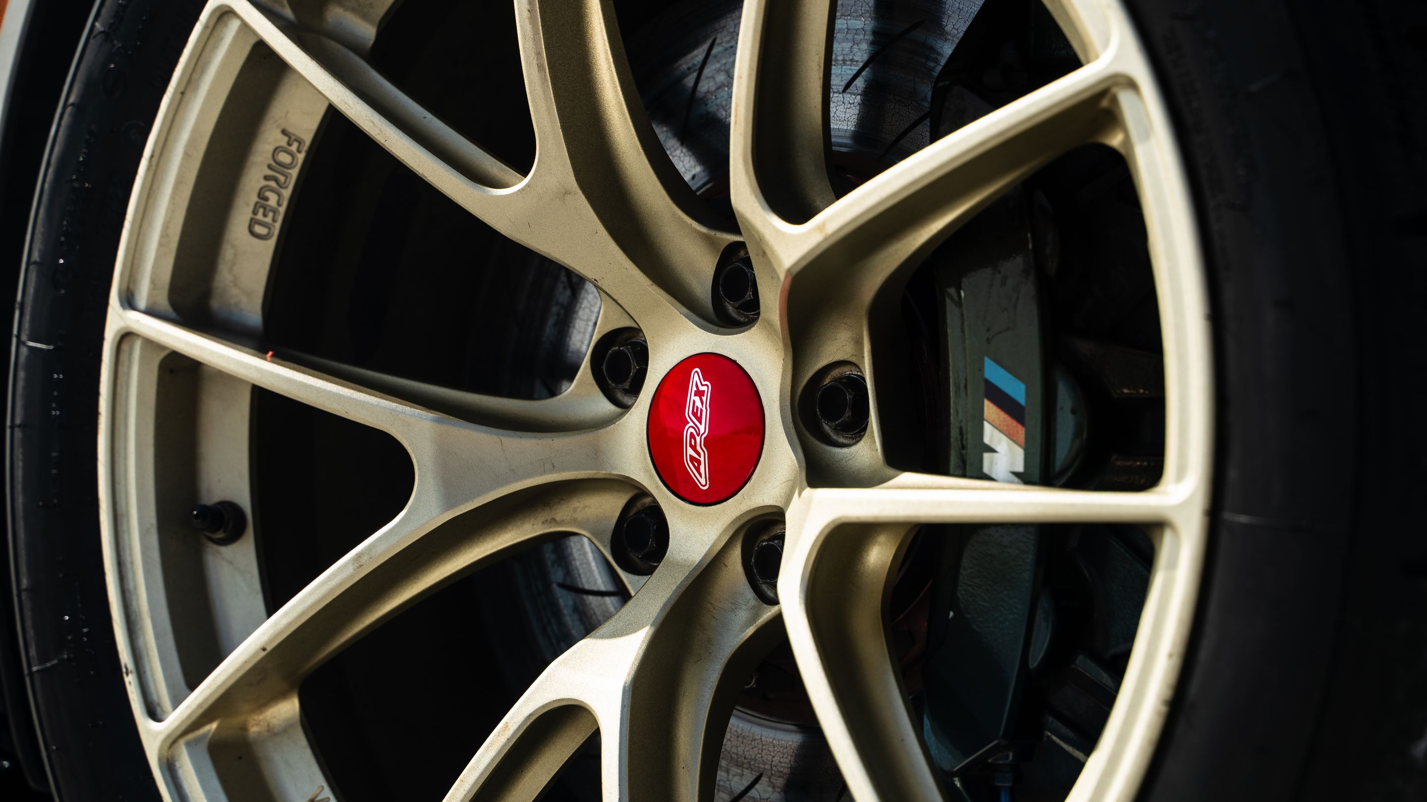 Grey BMW G29 Z4 with 19" VS-5RS Apex wheels in Motorsport Gold