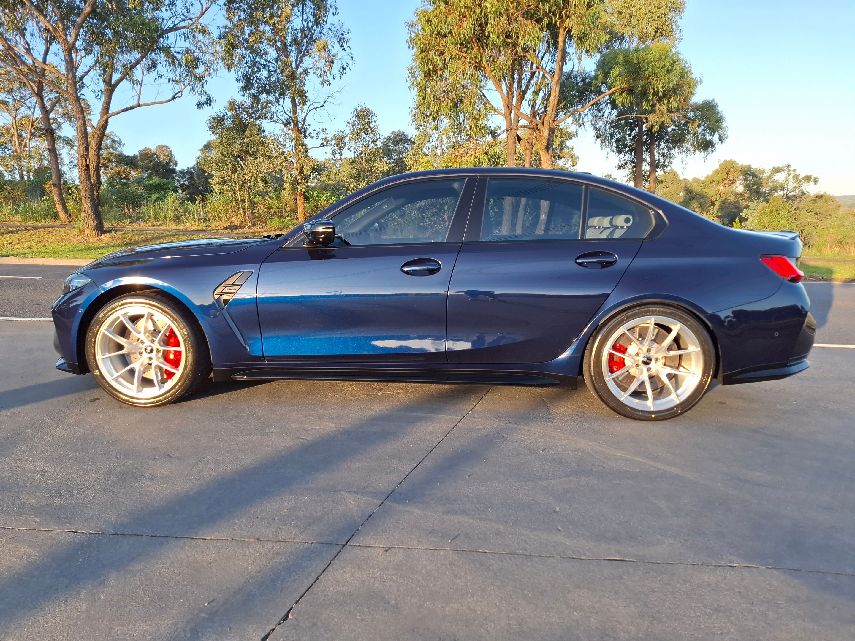 Blue BMW G80 M3 with 19" VS-5RS Apex wheels in Brushed Clear