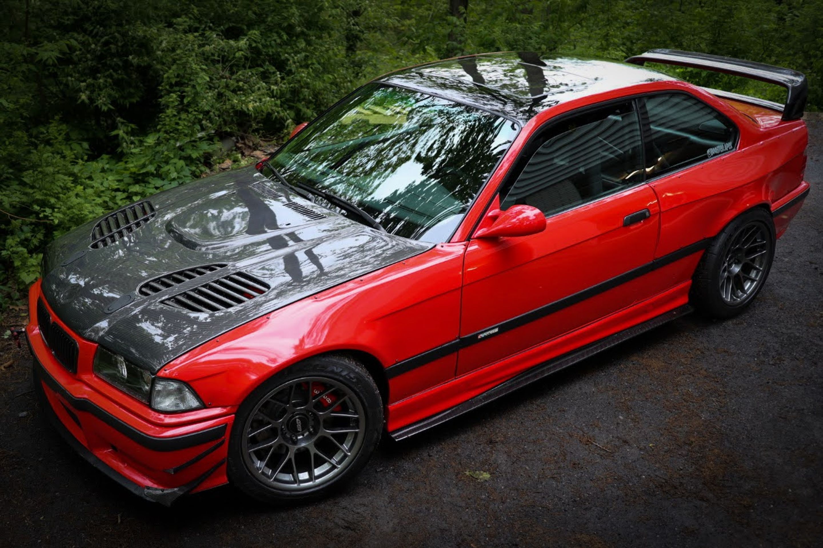 Red BMW E36 M3 with 17" ARC-8 Apex wheels in Anthracite