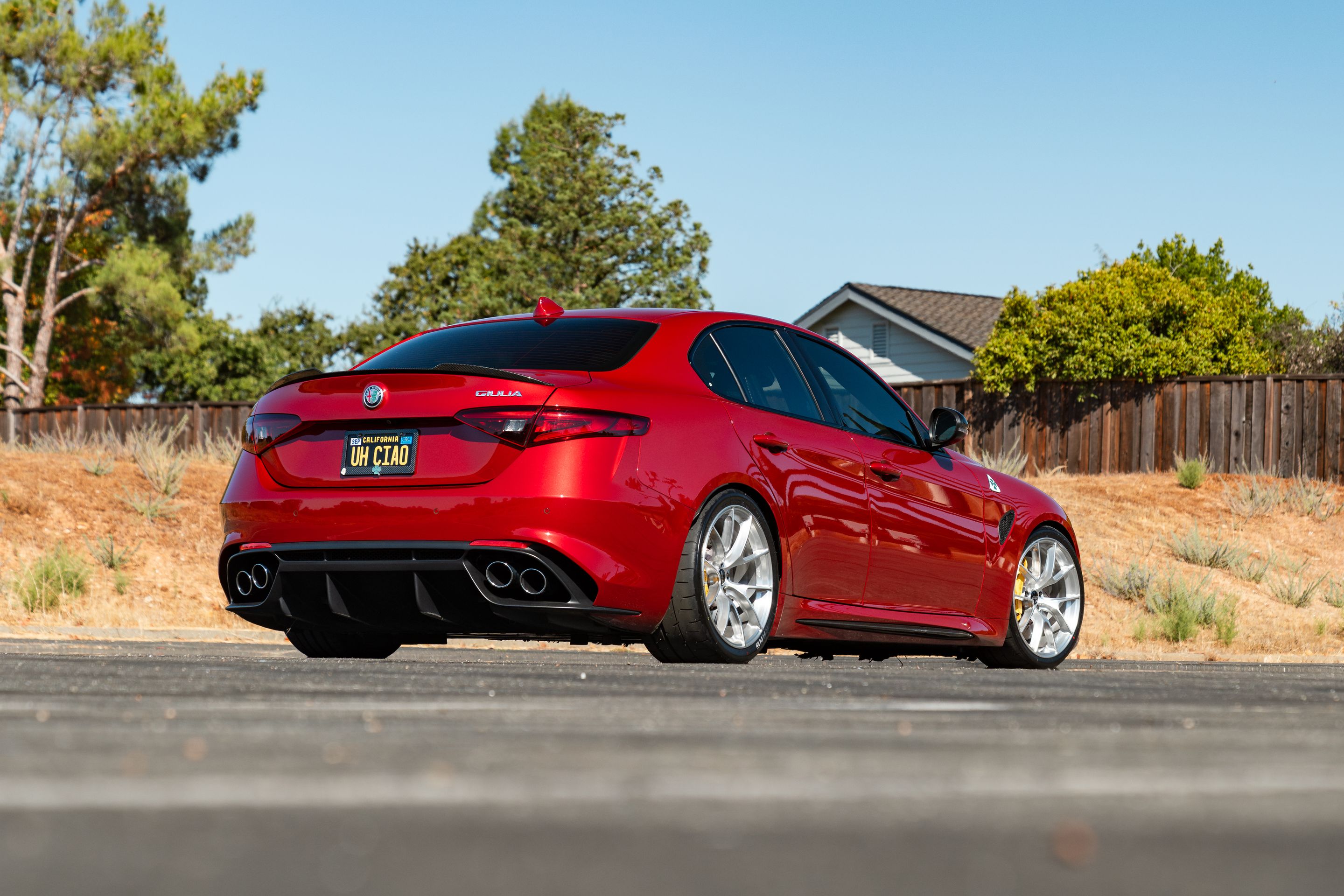 Red Alfa Romeo Giulia Quadrifoglio with 19" VS-5RS Apex wheels in Brushed Clear