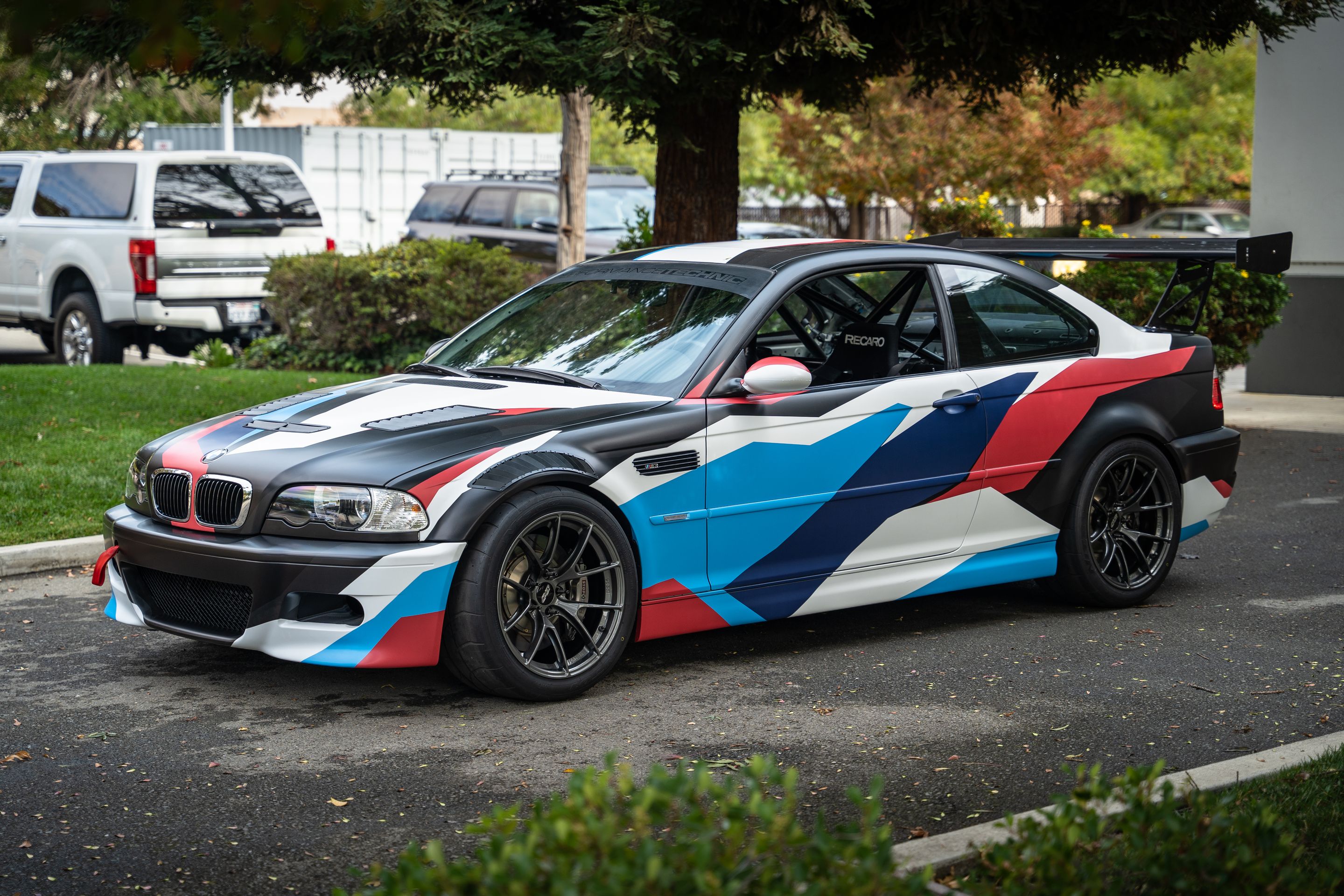 Multicolor BMW E46 M3 with 18" VS-5RS Apex wheels in Anthracite