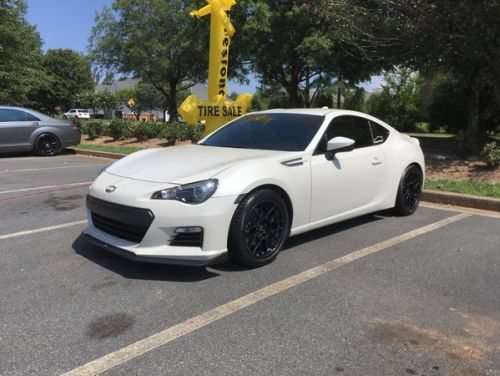 White Subaru BRZ - ARC-8 in Satin Black