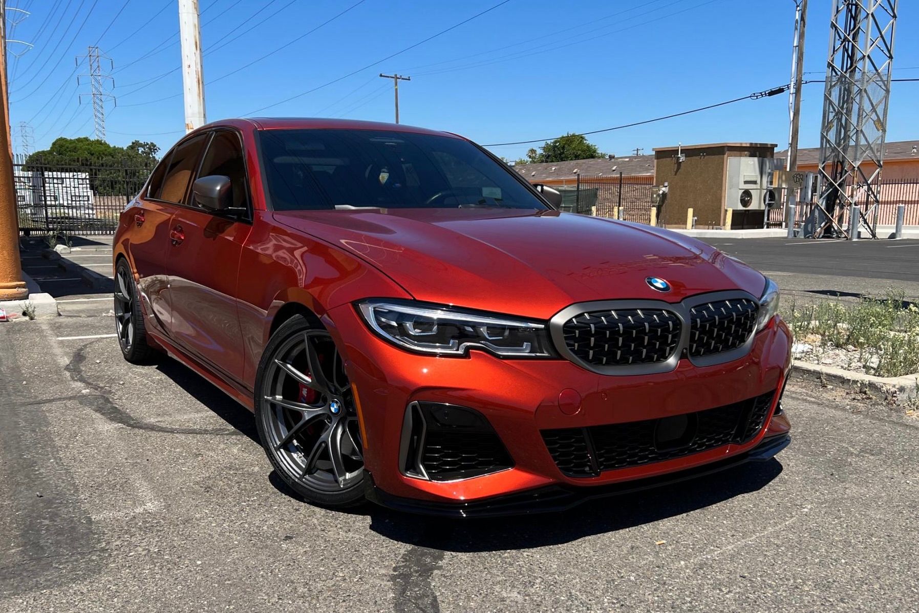 Orange BMW G20 Sedan 3 Series with 19" VS-5RS Apex wheels in Anthracite