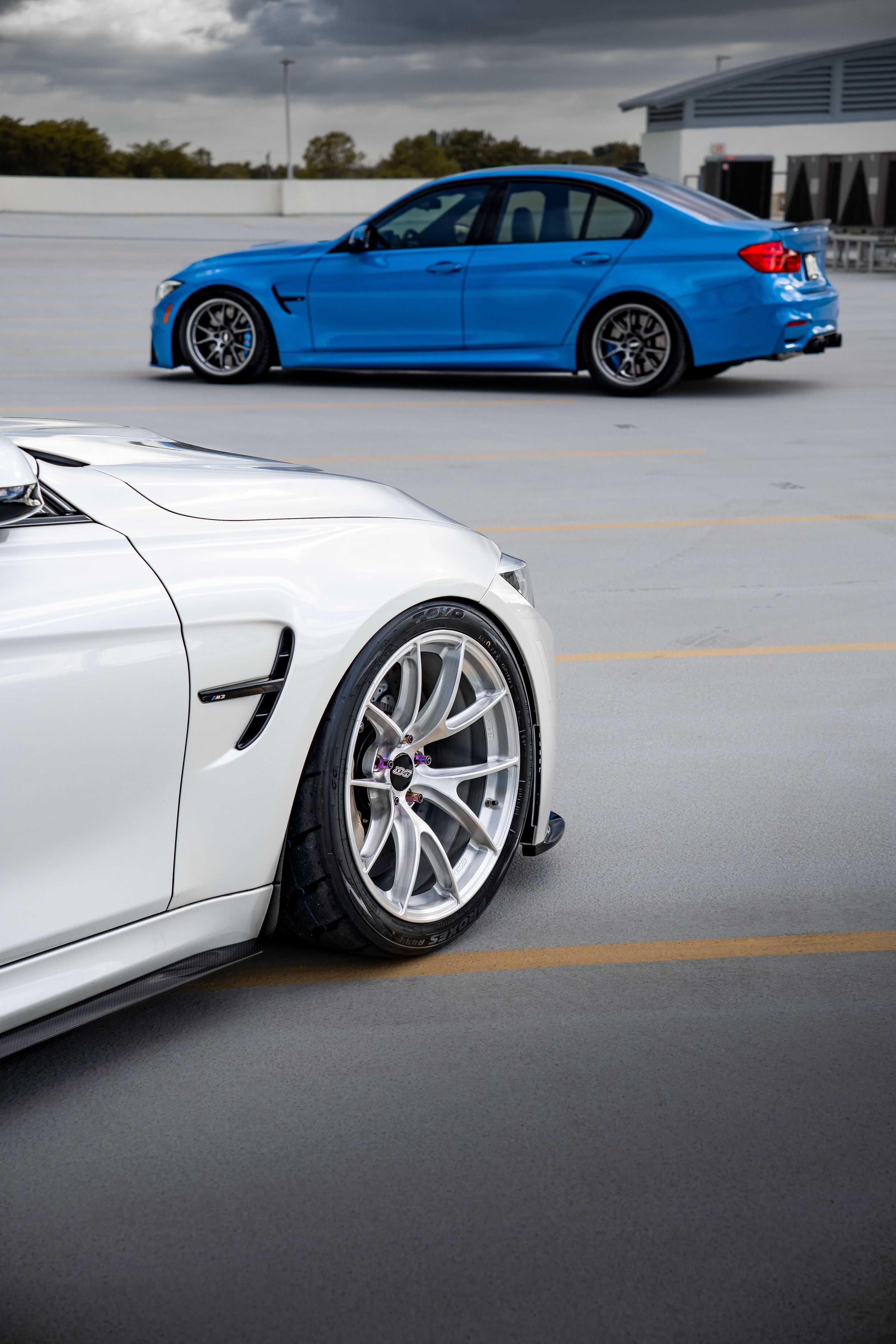 White BMW F80 M3 with 19" VS-5RS Apex wheels in Brushed Clear