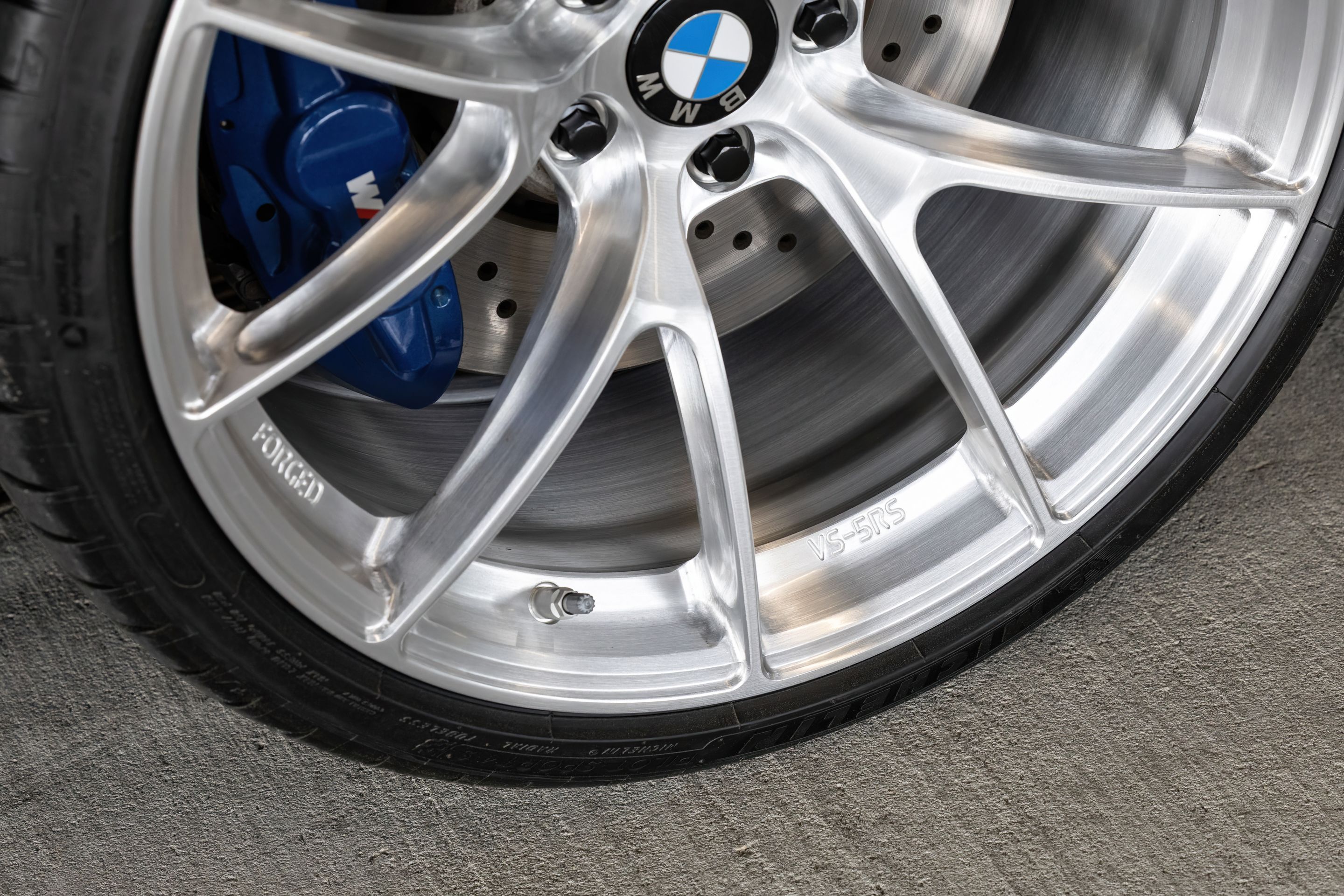 Black BMW F80 M3 with 20" VS-5RS Apex wheels in Brushed Clear