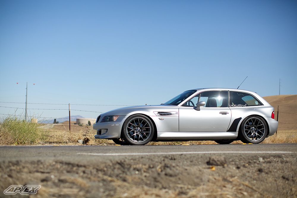 Silver BMW E36/8 Coupe Z3 M with 18" EC-7 Apex wheels in Anthracite