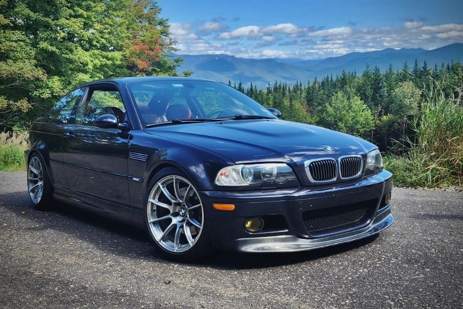 Black BMW E46 M3 with 18" SM-10RS Apex wheels in Brushed Clear