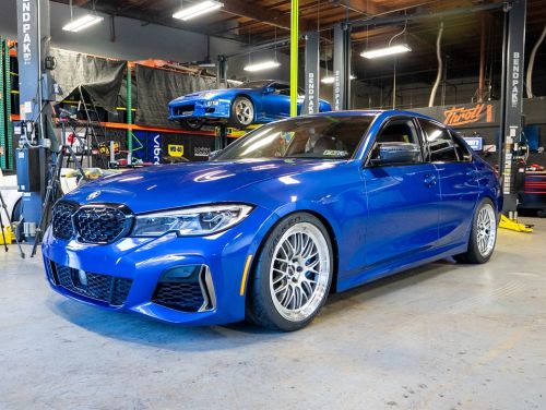 Blue BMW 3 Series - ML-10RT in Machined Lip Race Silver