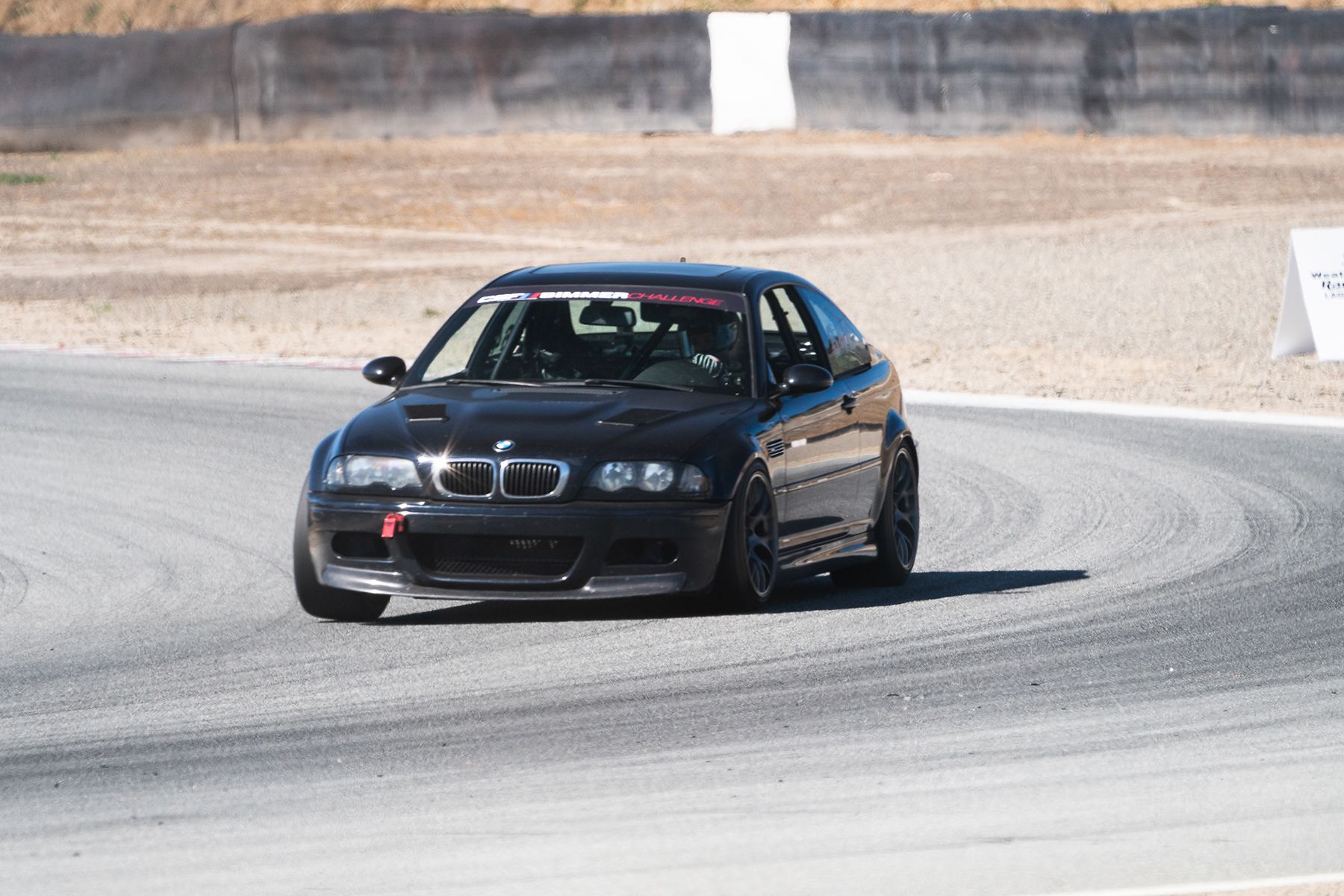 White Porsche 911 996 GT2 with 20" FL-5 Apex wheels in Brushed Clear