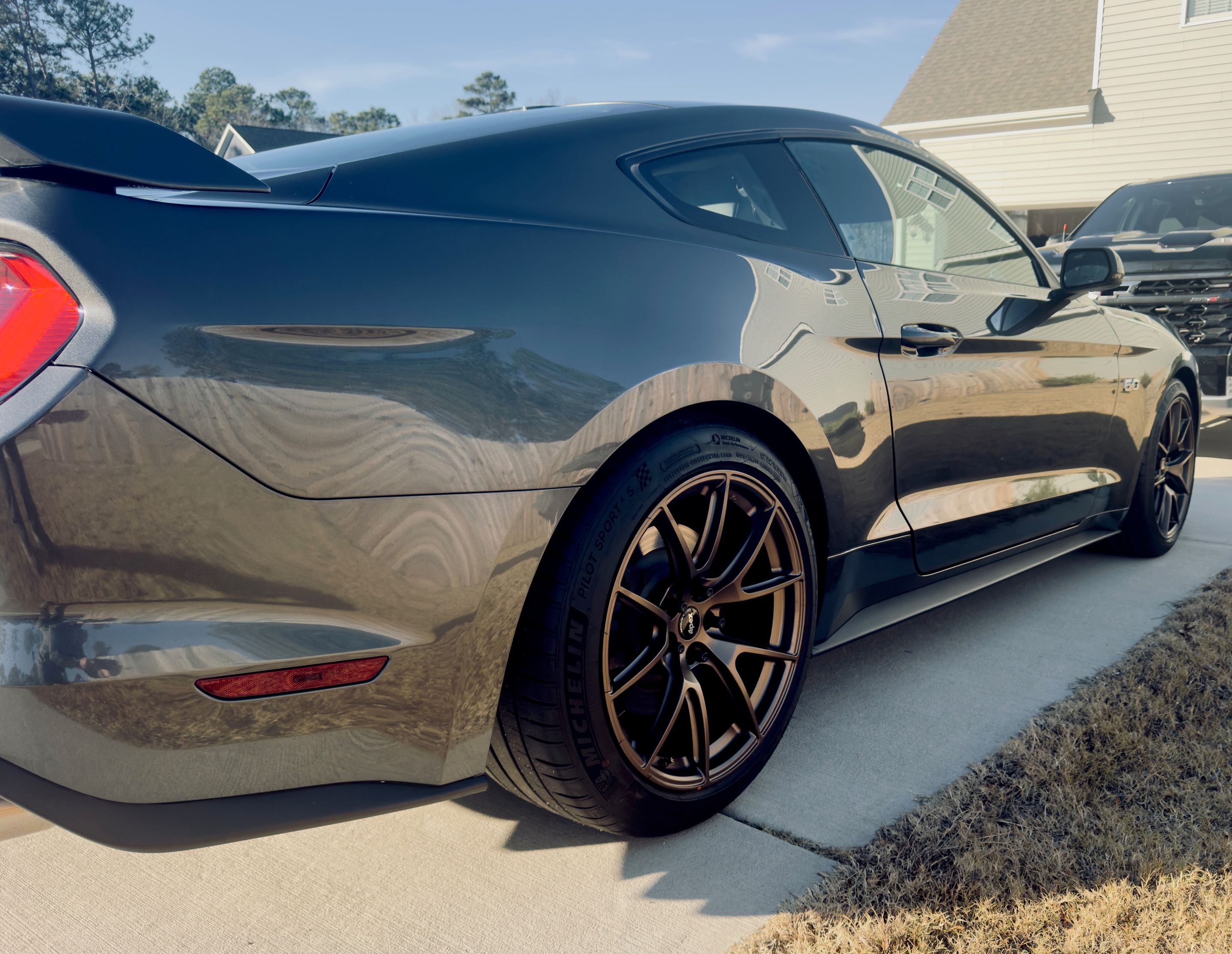 Grey Ford S550 Mustang GT with 19" VS-5 Apex wheels in Satin Bronze