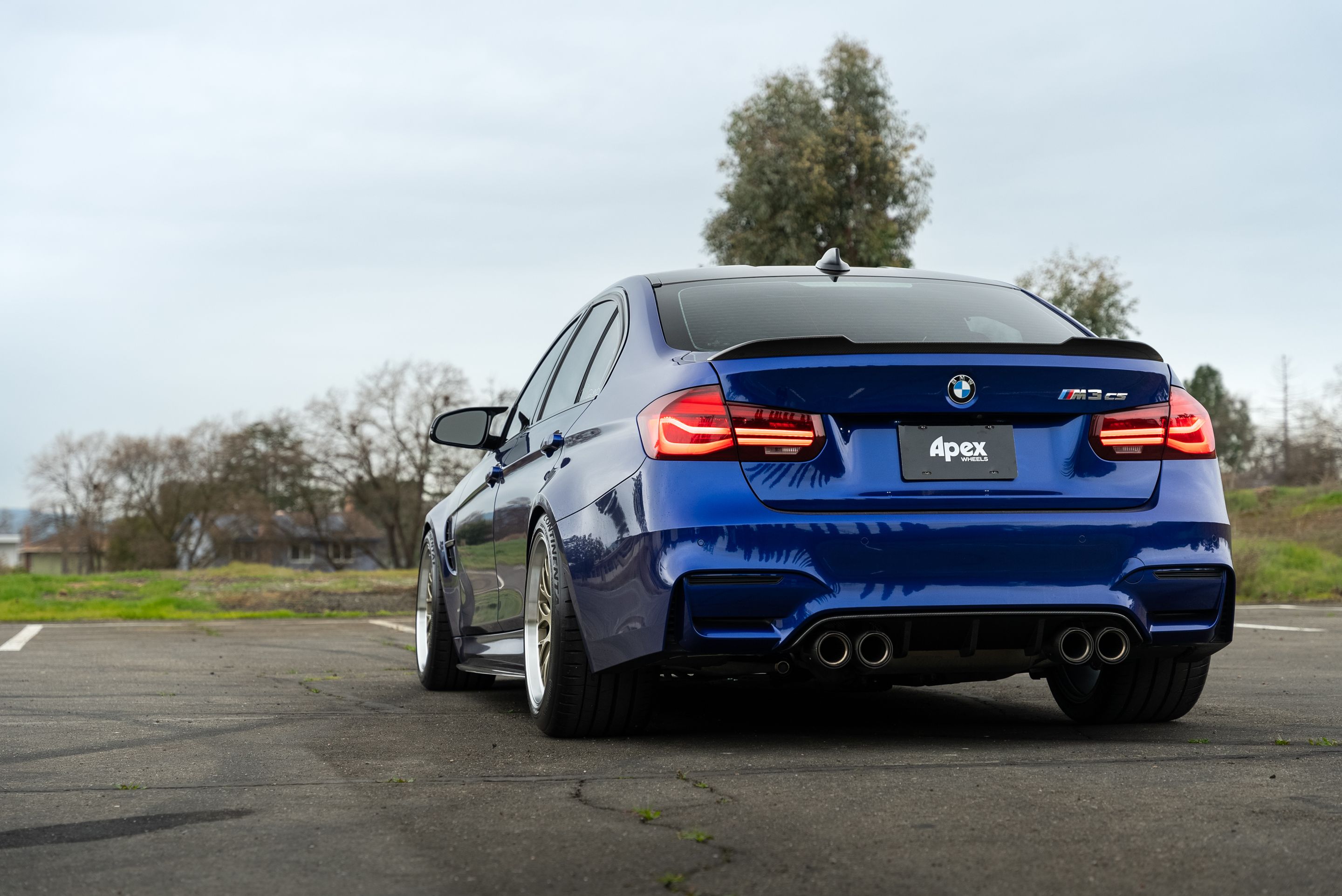 Blue BMW F80 M3 with 18" ML-10RT Apex wheels in Machined Lip Gloss Motorsport Gold