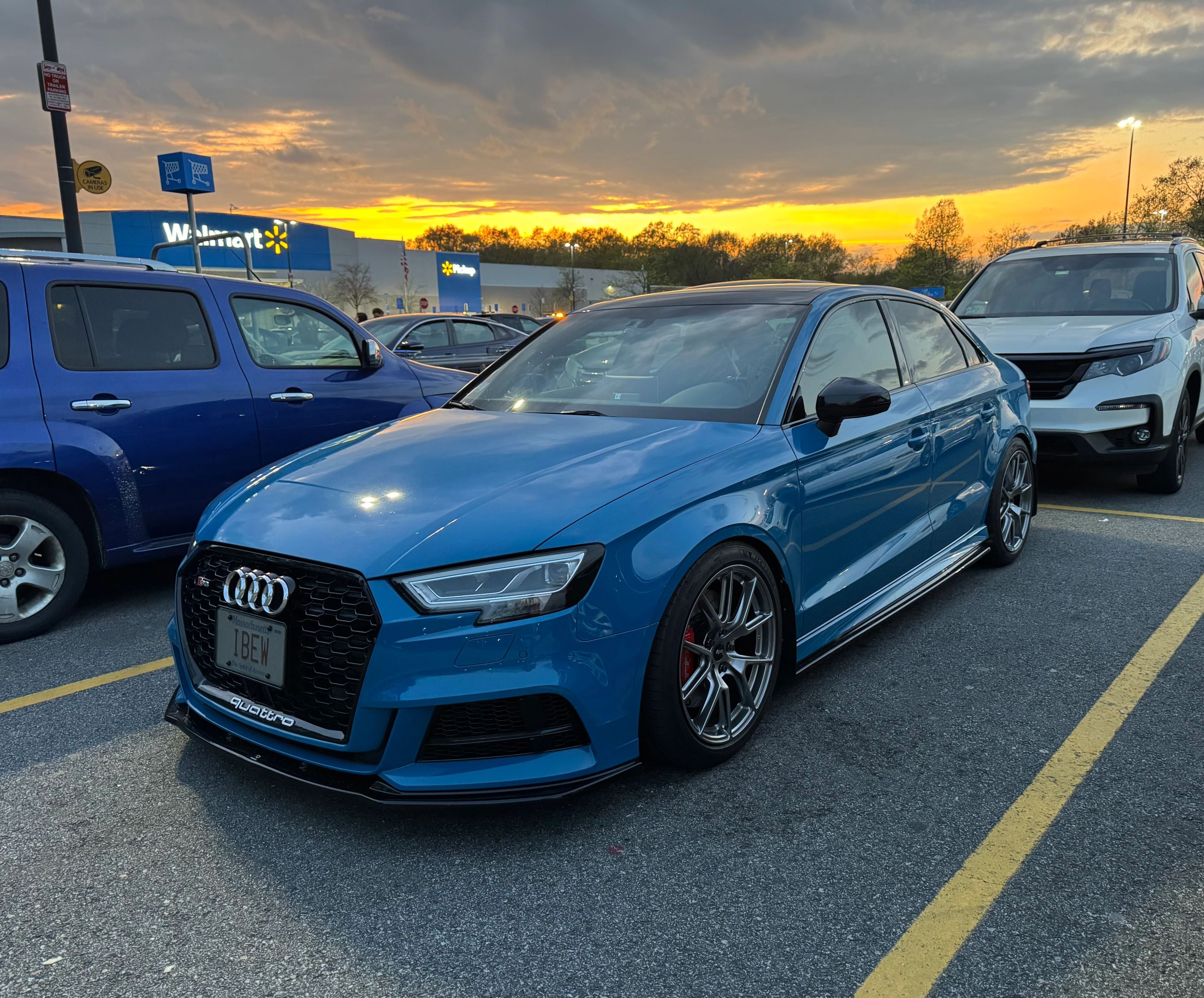 Blue Audi 8V S3 with 18" VS-5 Apex wheels in Hyper Black
