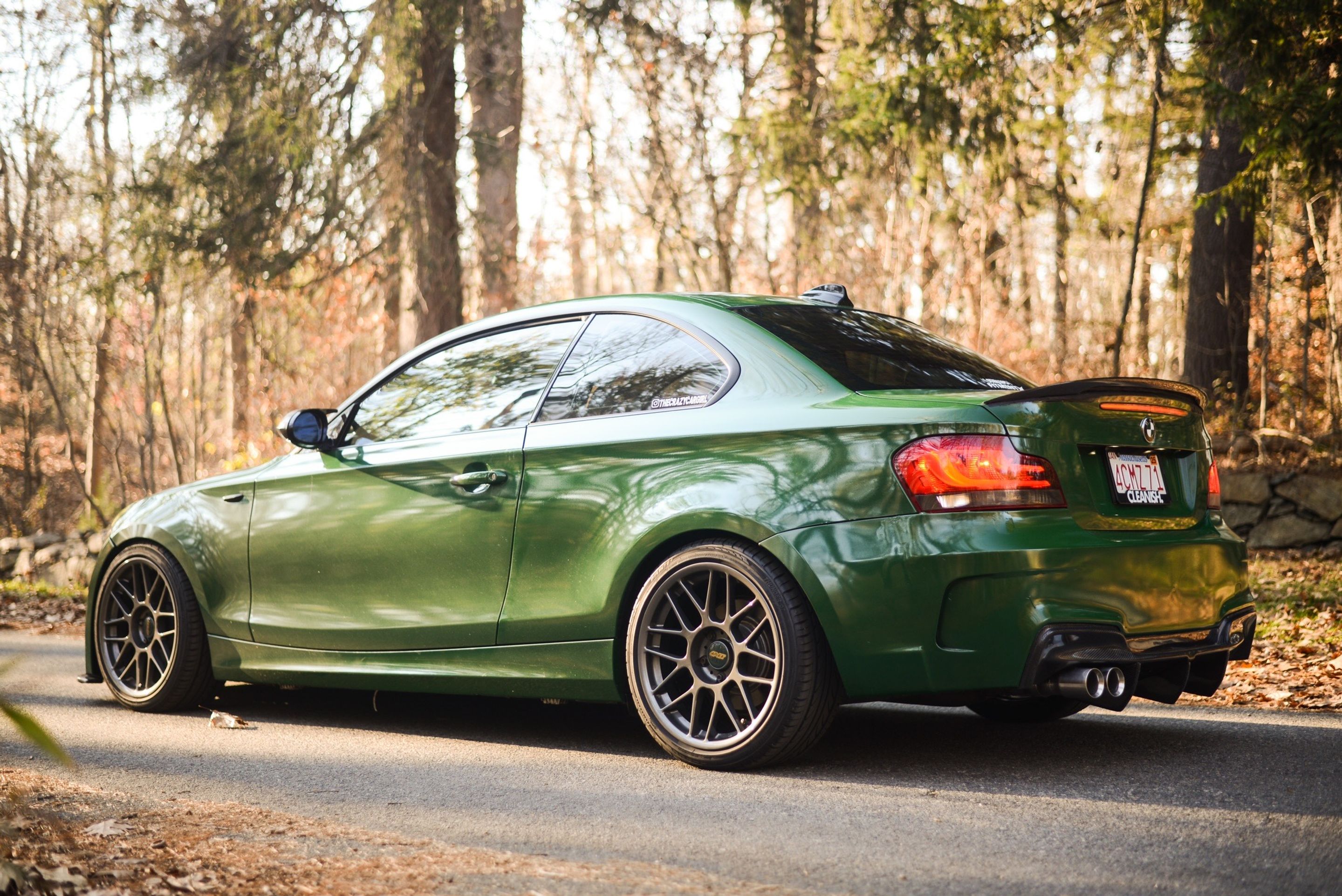 Green BMW E82 Coupe 1 Series with 18" ARC-8 Apex wheels in Anthracite