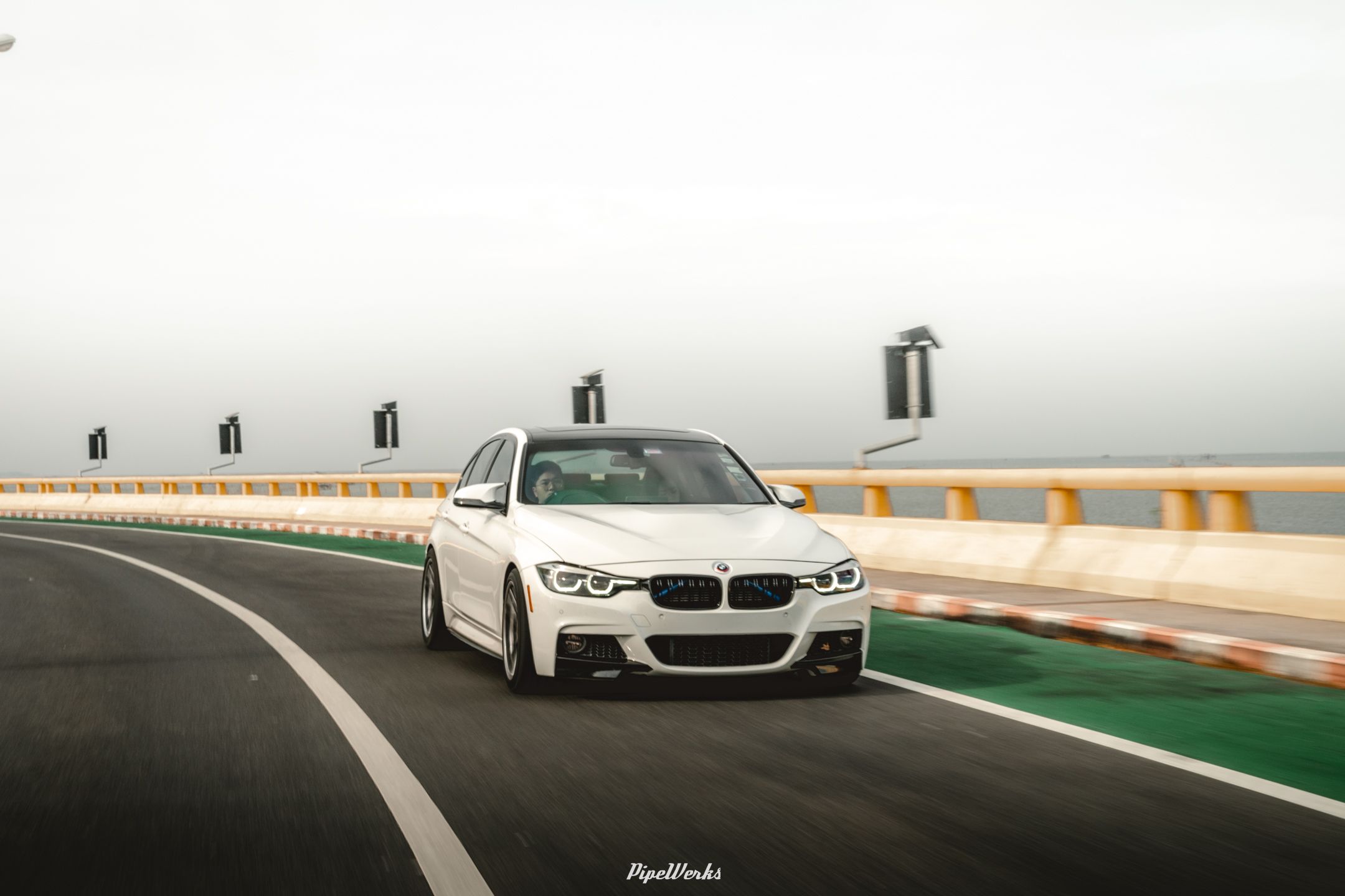 White BMW F30 Sedan 3 Series with 18" ARC-8 Apex wheels in Hyper Black