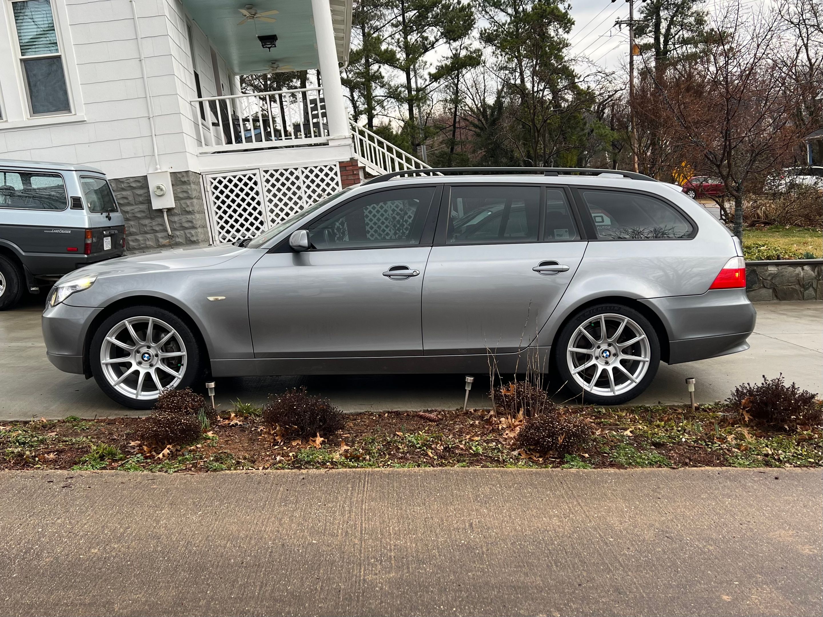 Grey BMW E61 Wagon 5 Series with 19" SM-10 Apex wheels in Race Silver
