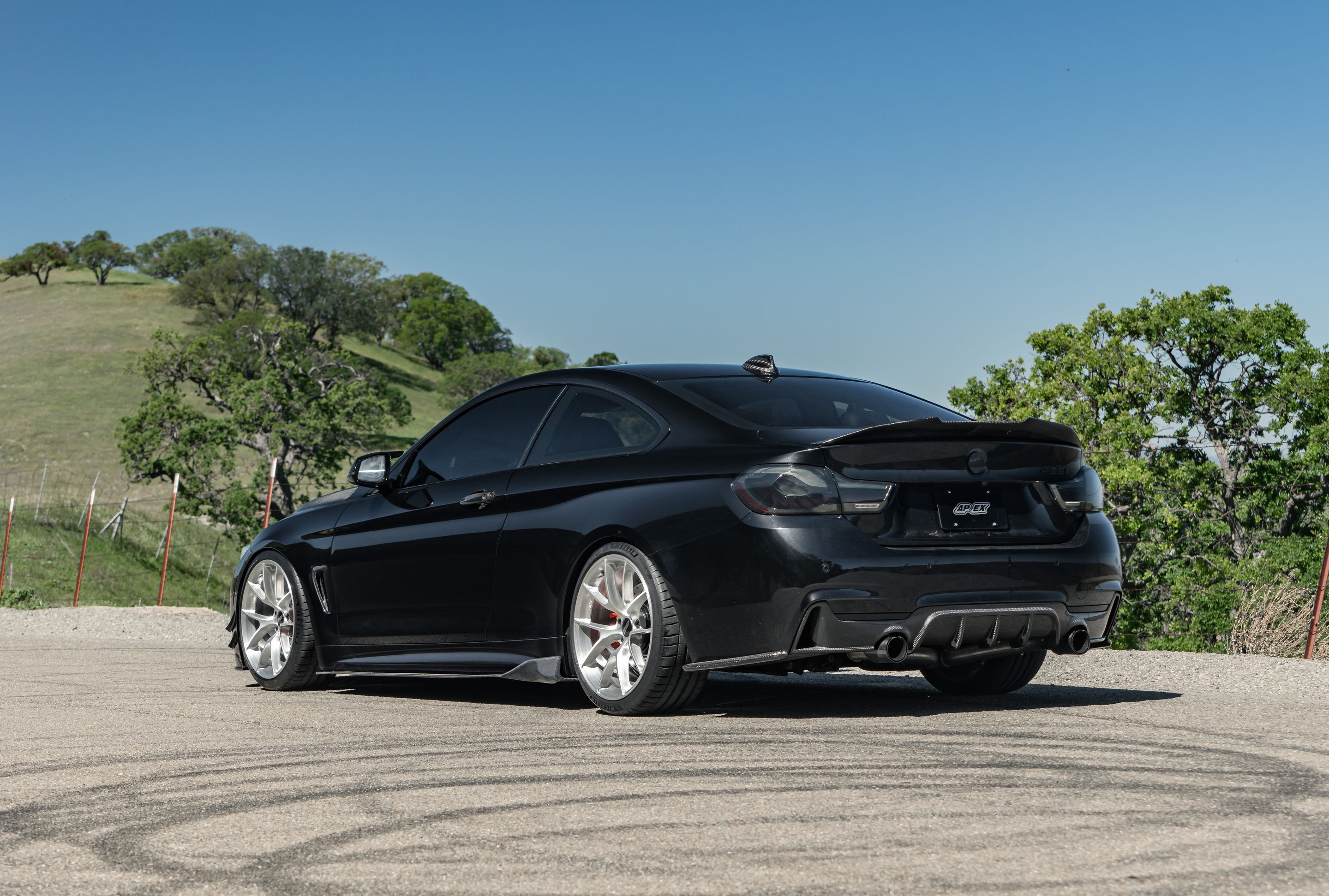 Black BMW F32 Coupe 4 Series with 19" VS-5RS Apex wheels in Brushed Clear