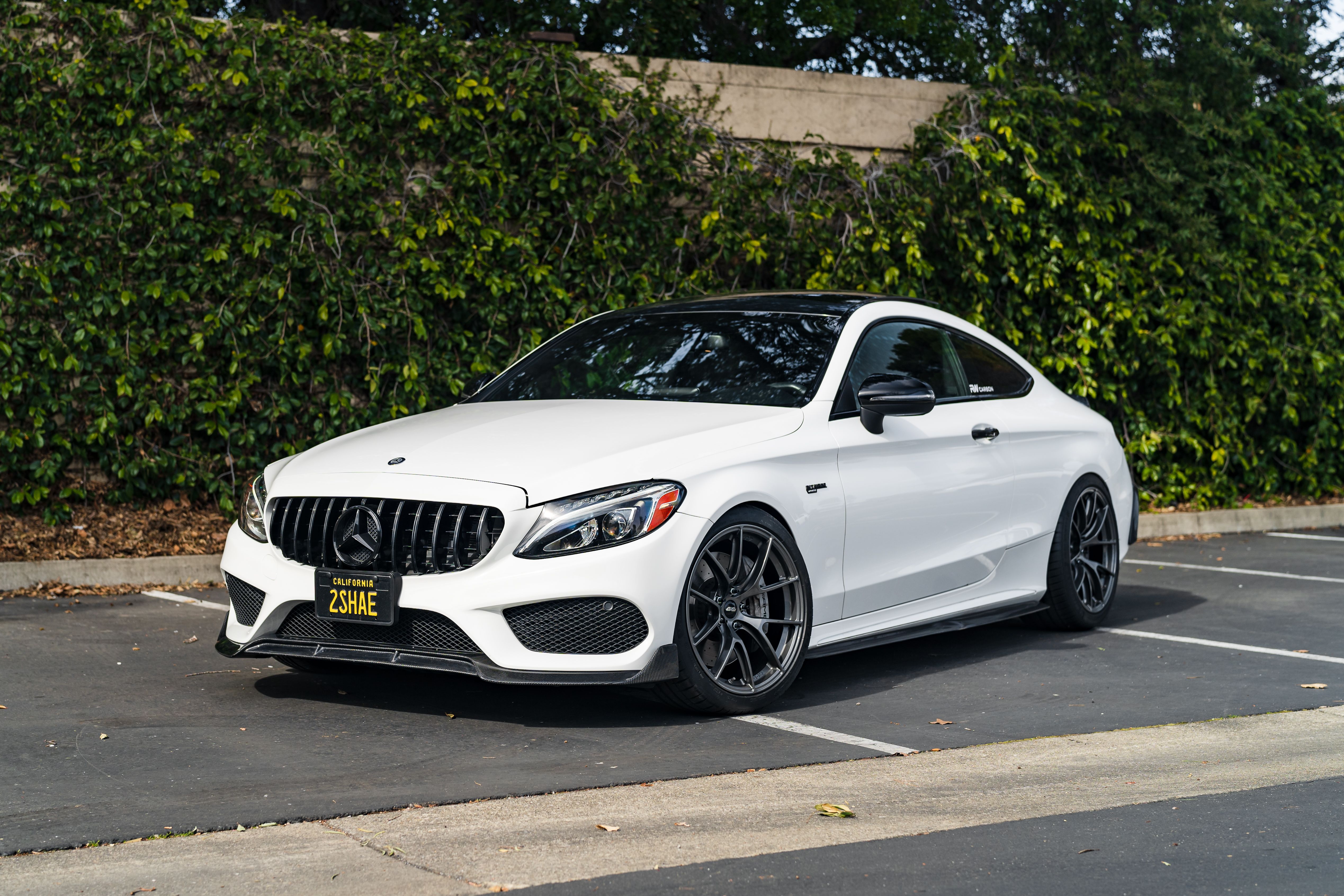 White Mercedes-Benz C-Class AMG - VS-5RS in Anthracite