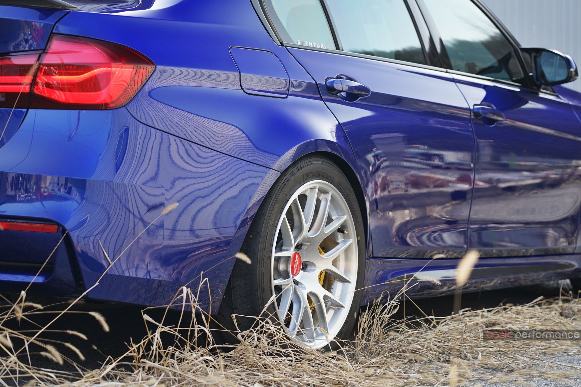 Blue BMW F80 M3 with 18" EC-7R Apex wheels in Brushed Clear