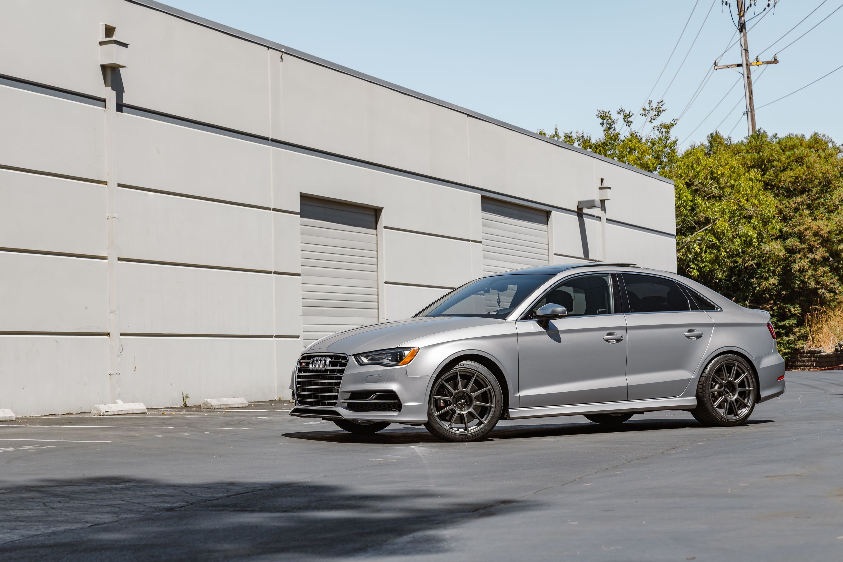 Silver Audi 8V S3 with 18" SM-10 Apex wheels in Anthracite