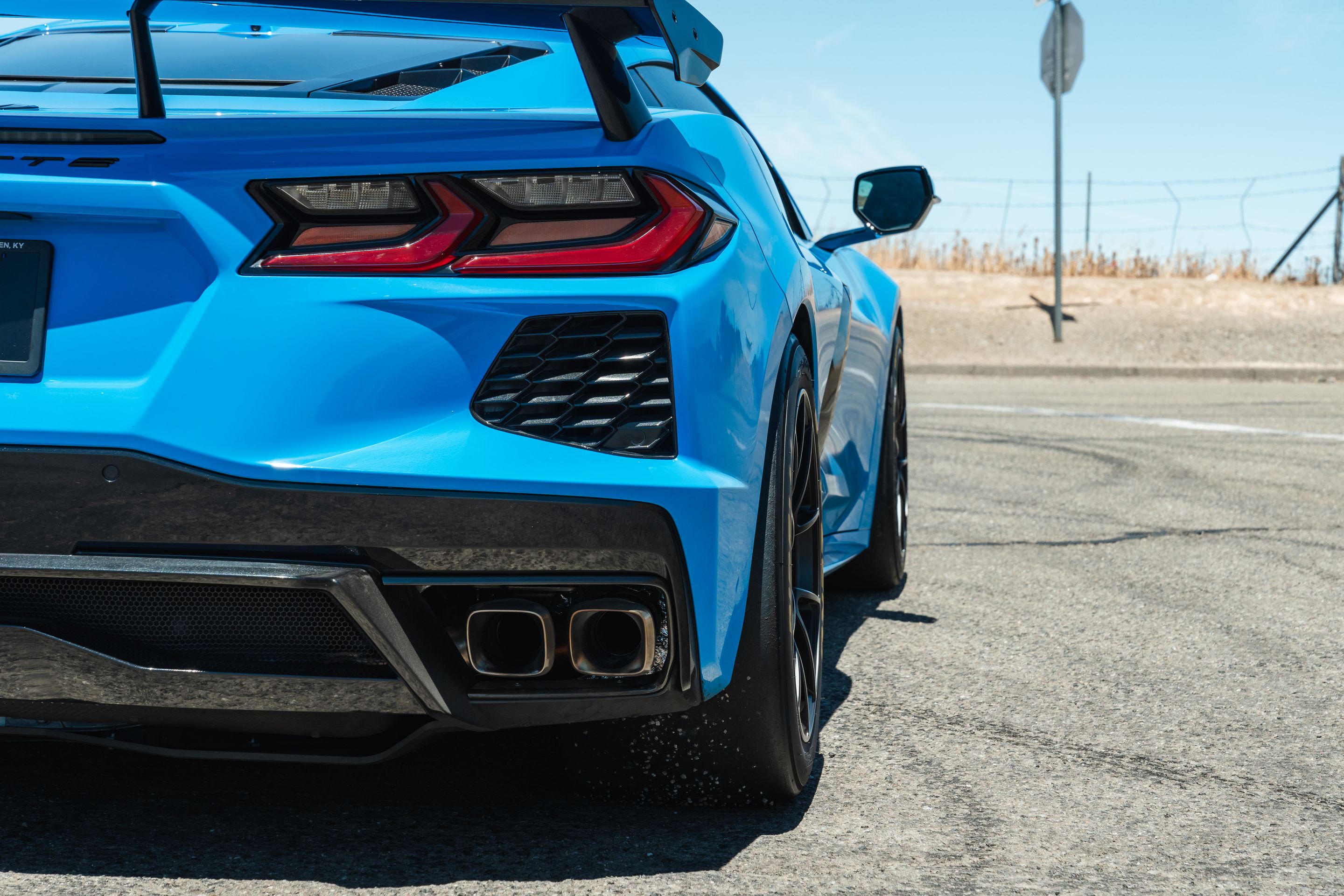 Blue Chevrolet C8 Corvette Stingray/Z51 with 18" VS-5RS Apex wheels in Satin Black