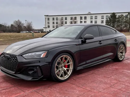 Black Audi RS 5 - VS-5RS in Motorsport Gold