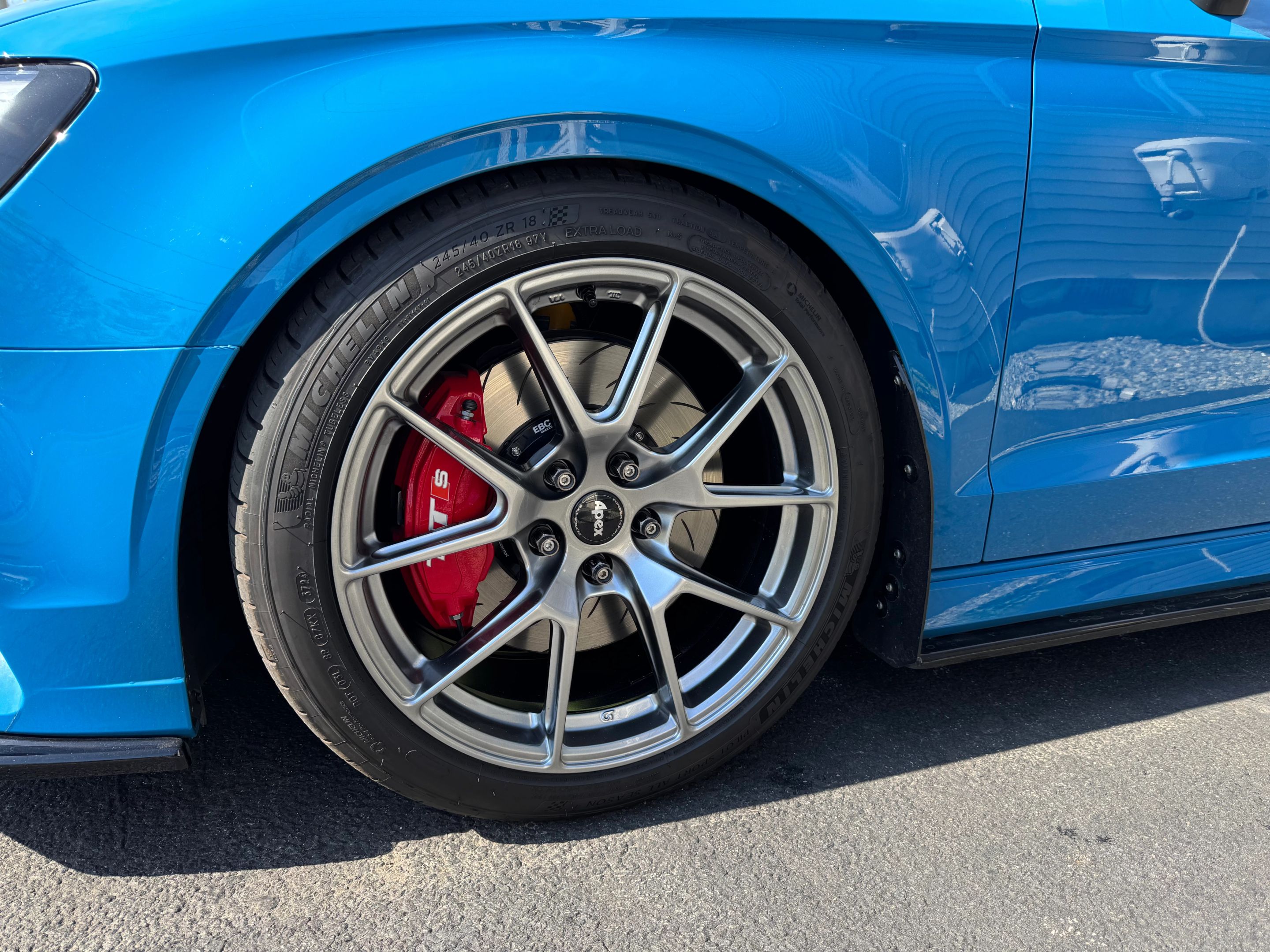 Blue Audi 8V S3 with 18" VS-5 Apex wheels in Hyper Black