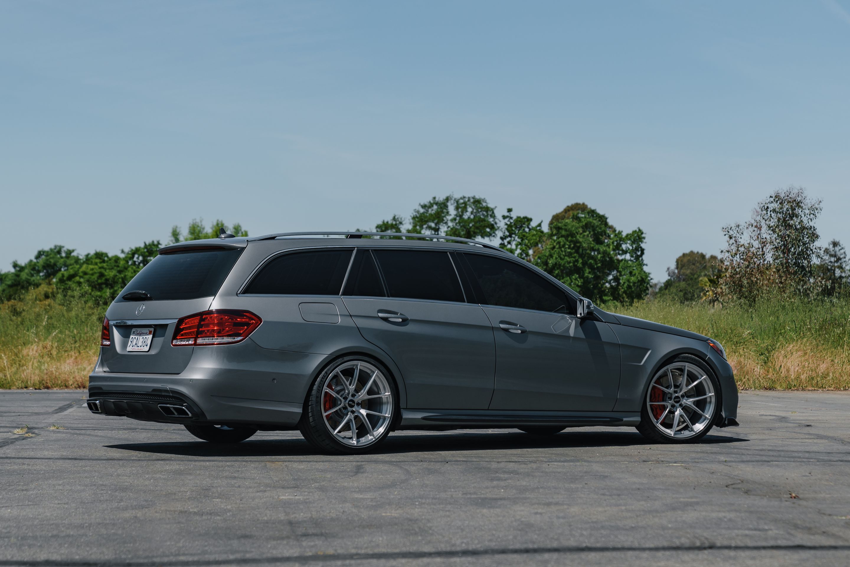 Grey Mercedes-Benz BR212 E-Class AMG with 20" VS-5RS Apex wheels in Brushed Clear