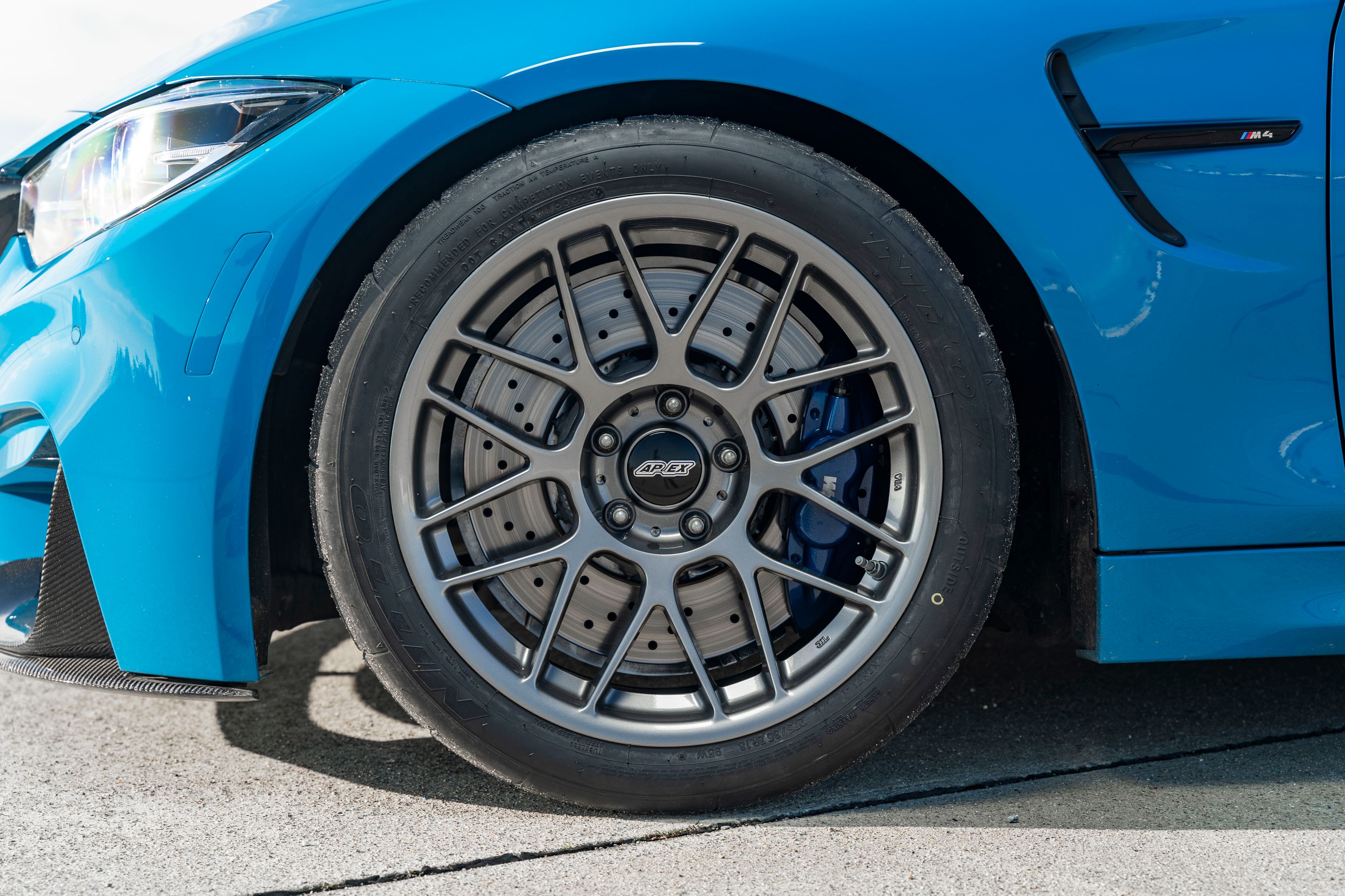 Blue BMW F82 Coupe M4 with 18" ARC-8 Apex wheels in Anthracite
