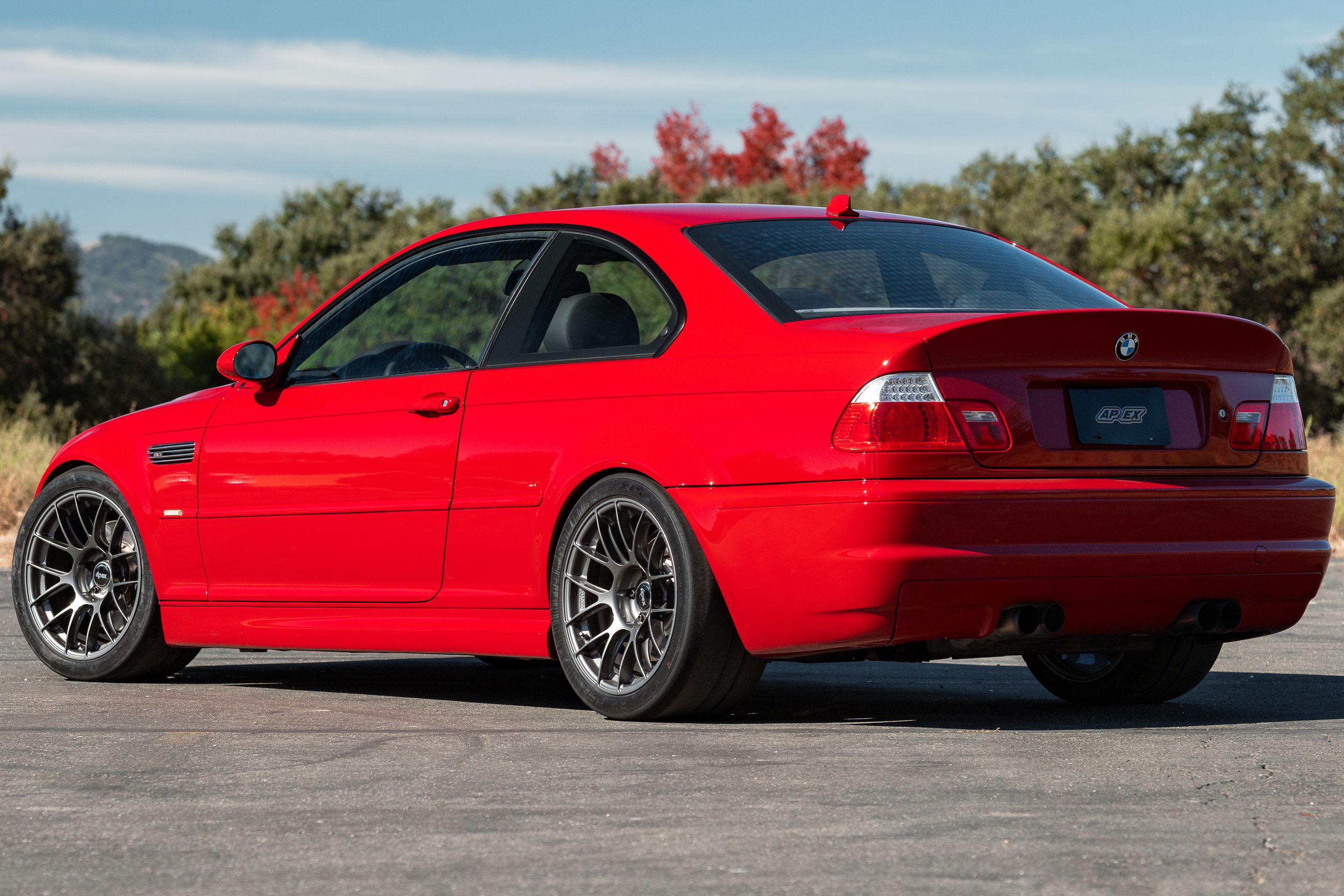 Red BMW E46 M3 with 18" EC-7RS Apex wheels in Anthracite