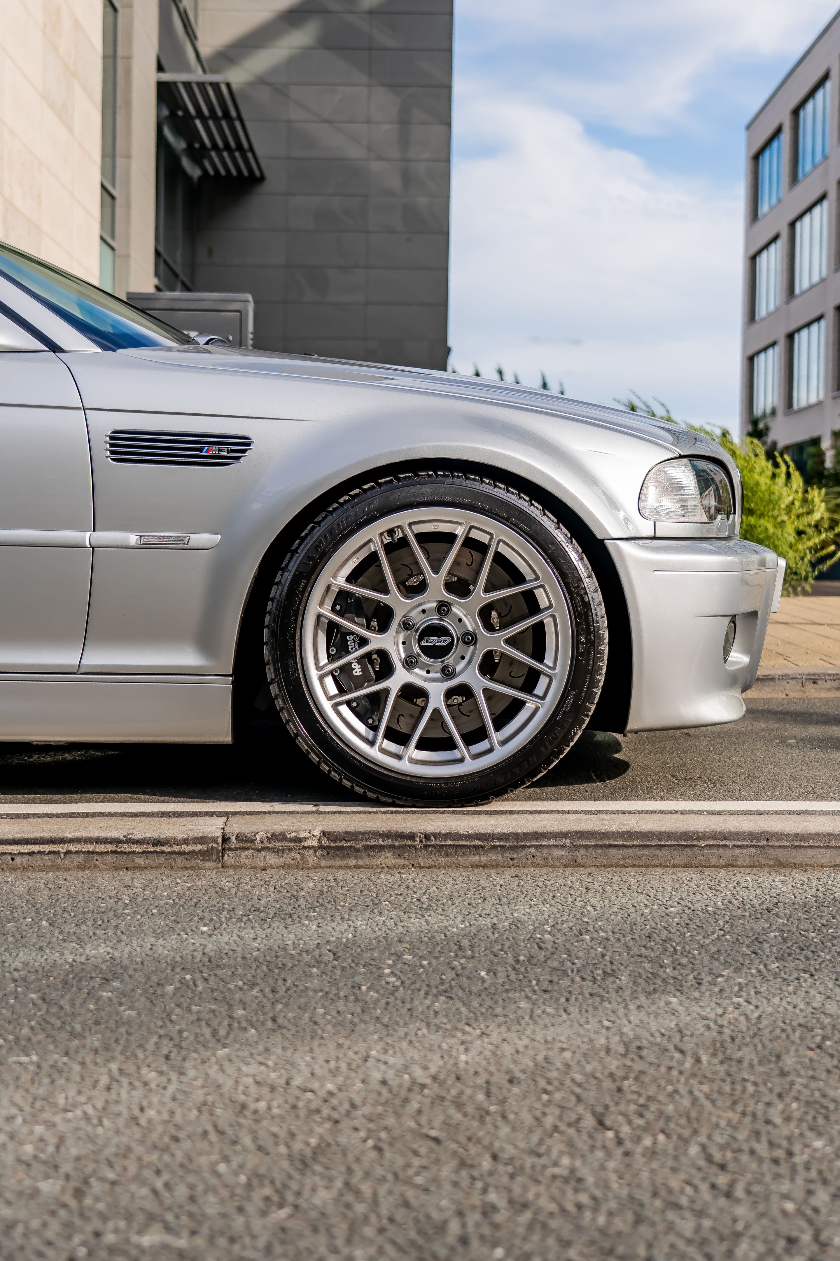 Silver BMW E46 M3 with 18" ARC-8 Apex wheels in Race Silver