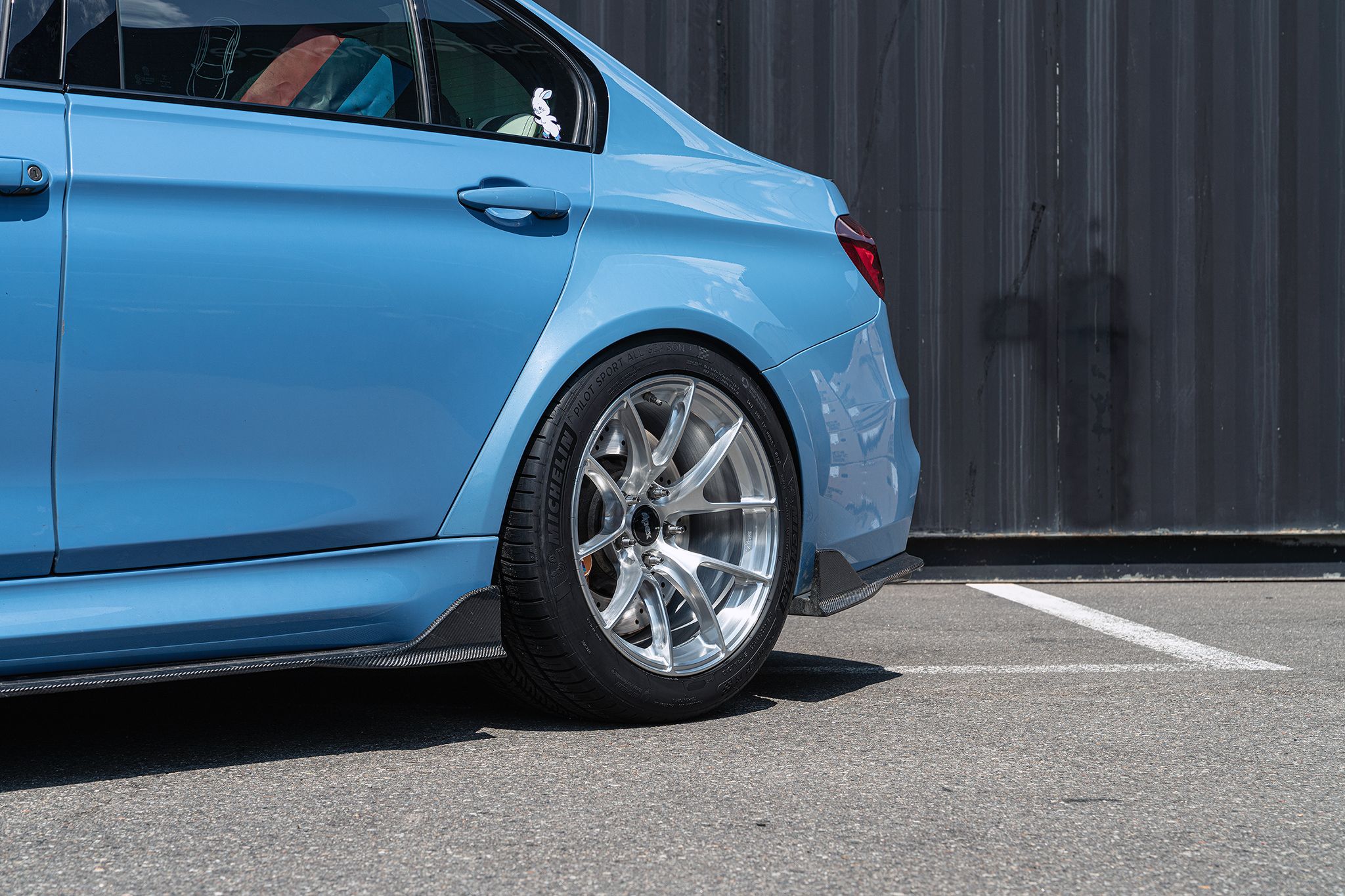 Blue BMW F80 M3 with 18" VS-5RS Apex wheels in Brushed Clear