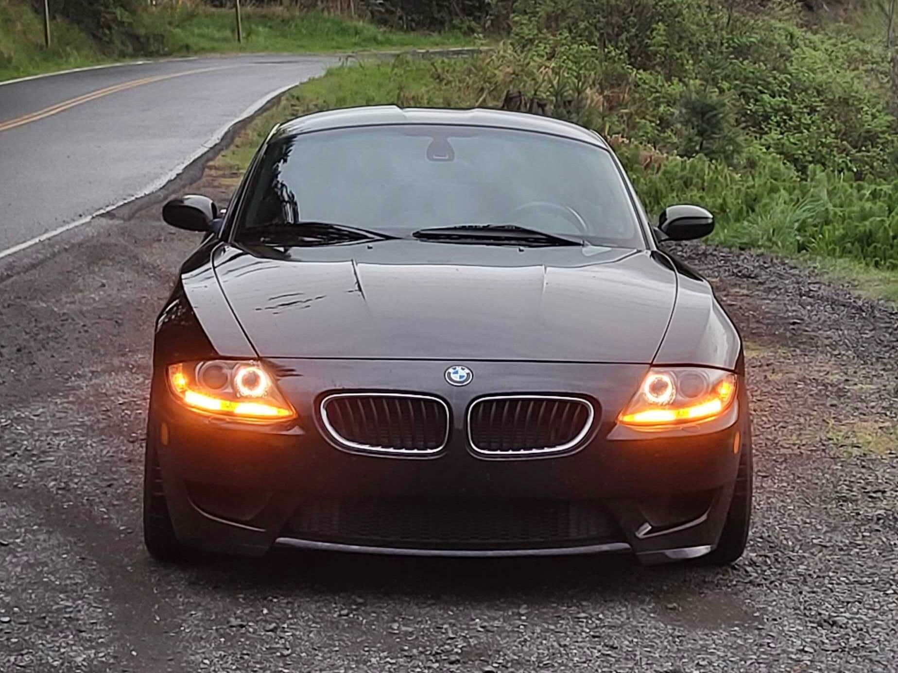 Black BMW E86 Coupe Z4 M with 18" ML-10RT Apex wheels in Machined Lip Gloss Motorsport Gold