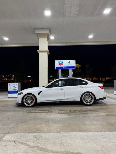 White BMW G80 M3 with 20" ML-10RT Apex wheels in Machined Lip Gloss Motorsport Gold