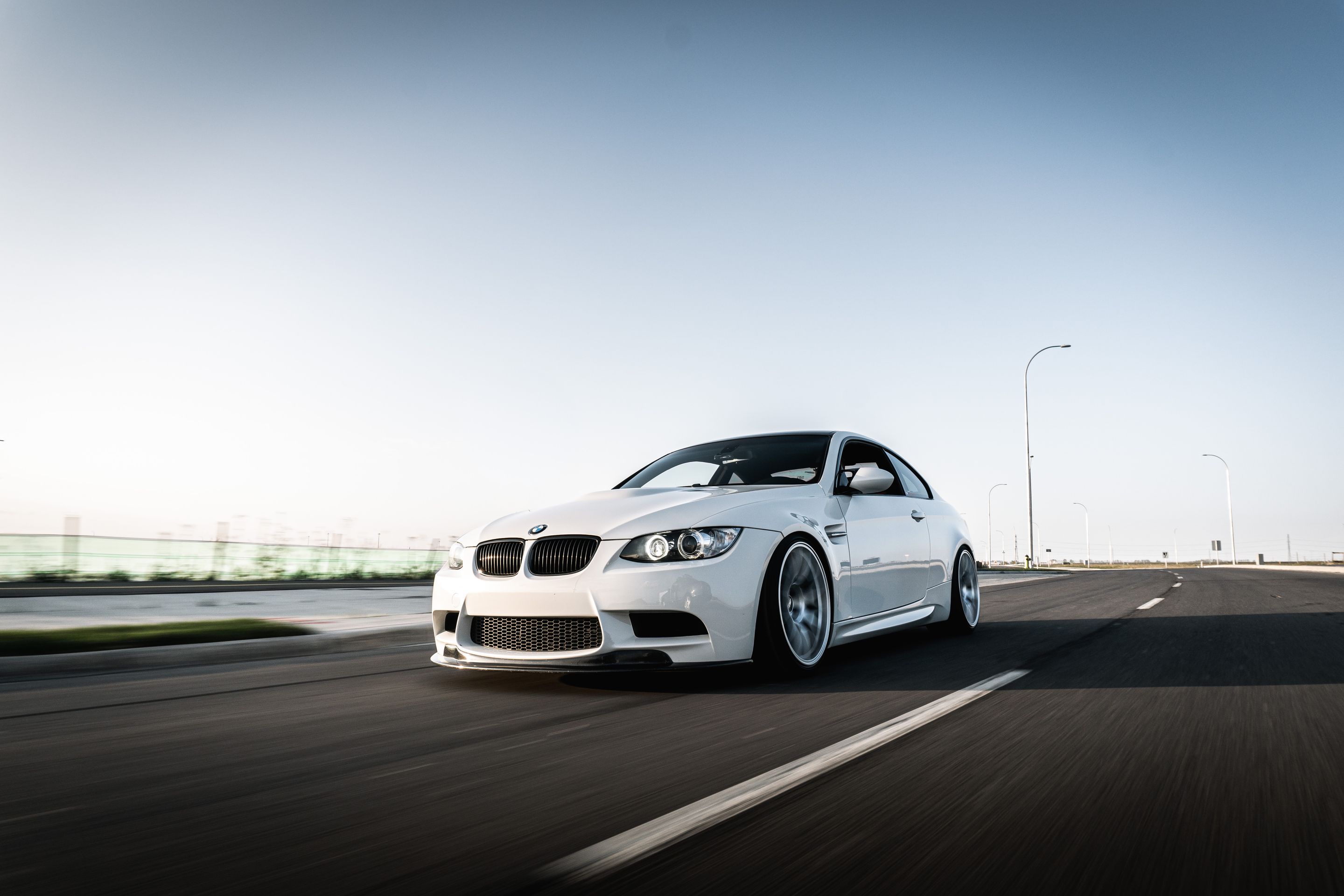 White BMW E92 Coupe M3 with 19" EC-7 Apex wheels in Race Silver