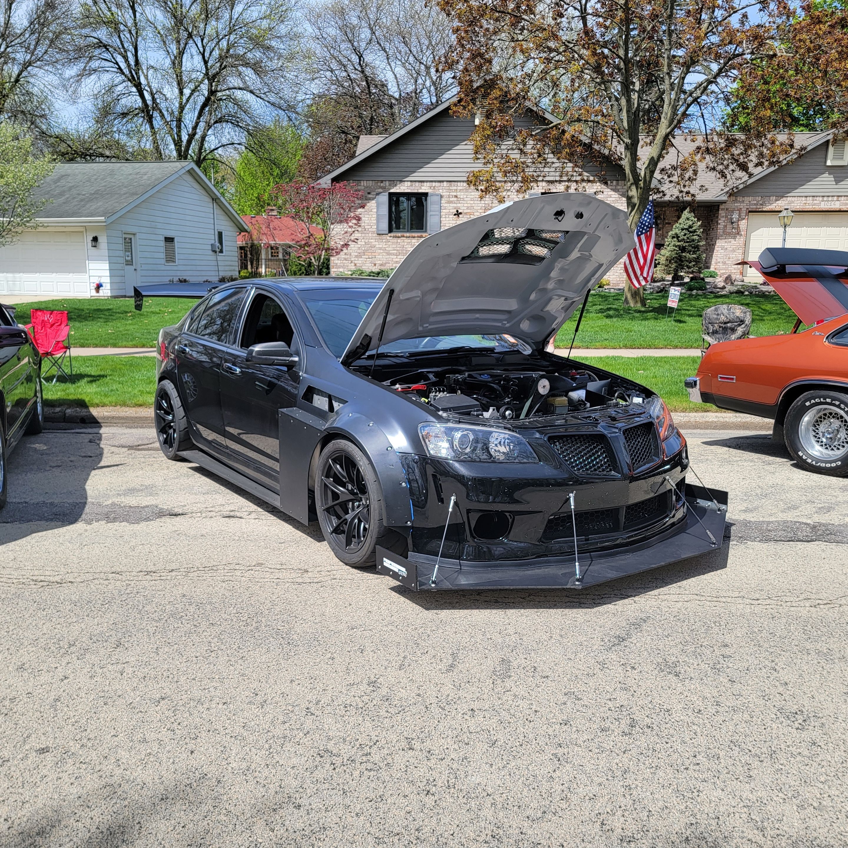Black Pontiac G8 GXP with 18" VS-5RS Apex wheels in Satin Black