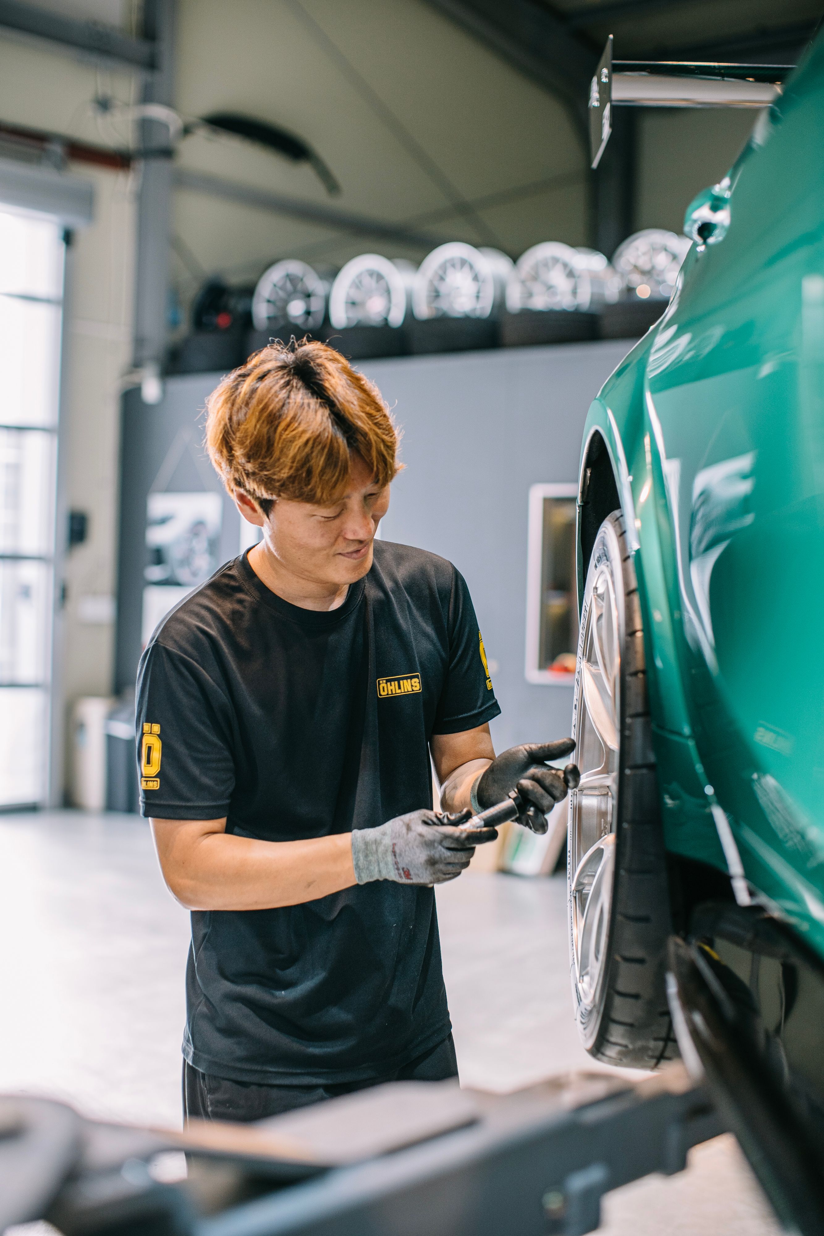 Green BMW G80 M3 with 19" VS-5RS Apex wheels in Brushed Clear