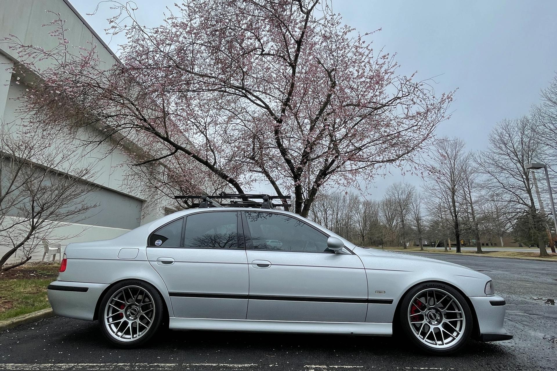 BMW E39 5 Series with 18" ARC-8 in Anthracite