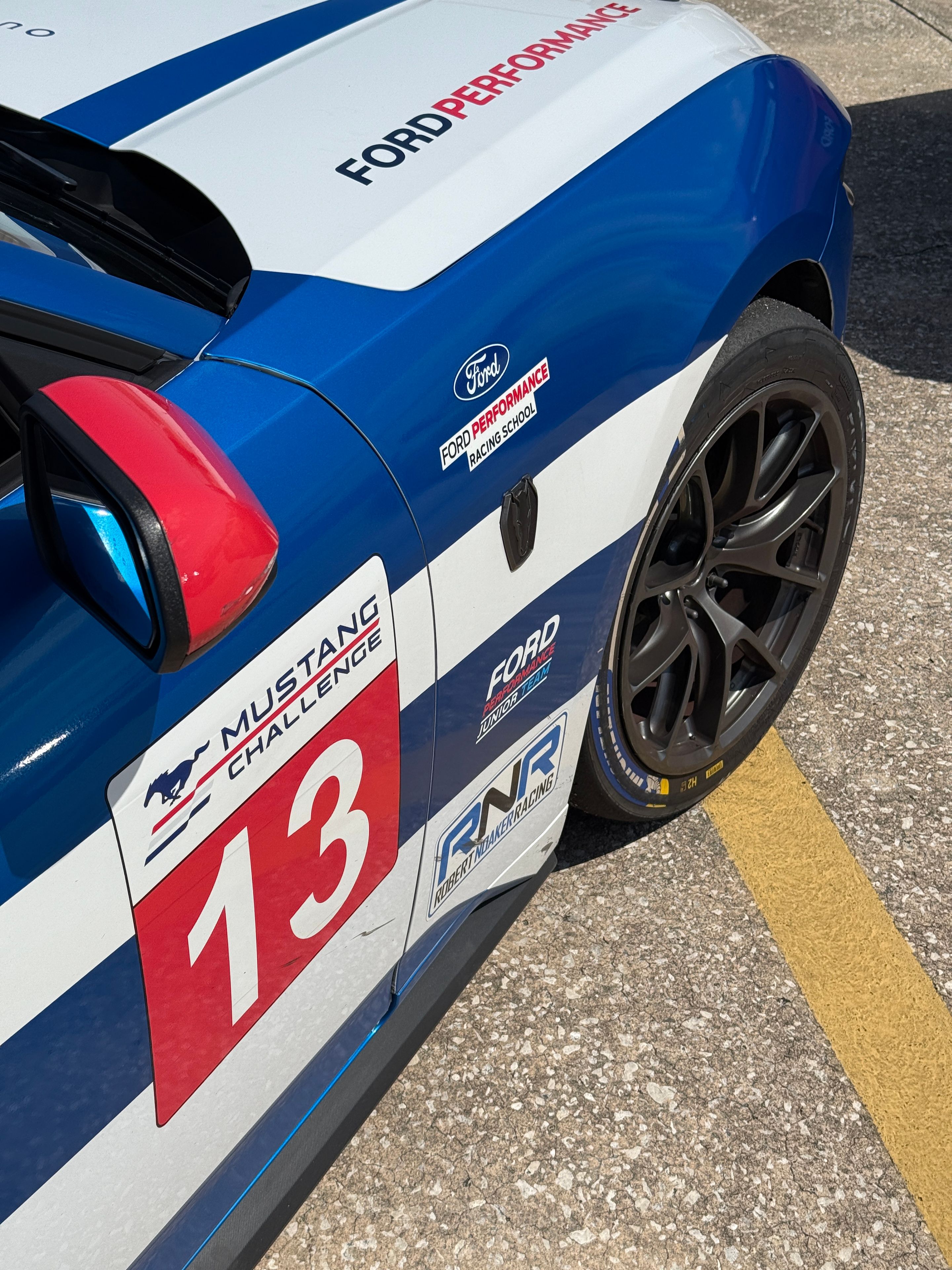 Multicolor Ford Performance Mustang Dark Horse R with 18" VS-5RE Apex wheels in Anthracite