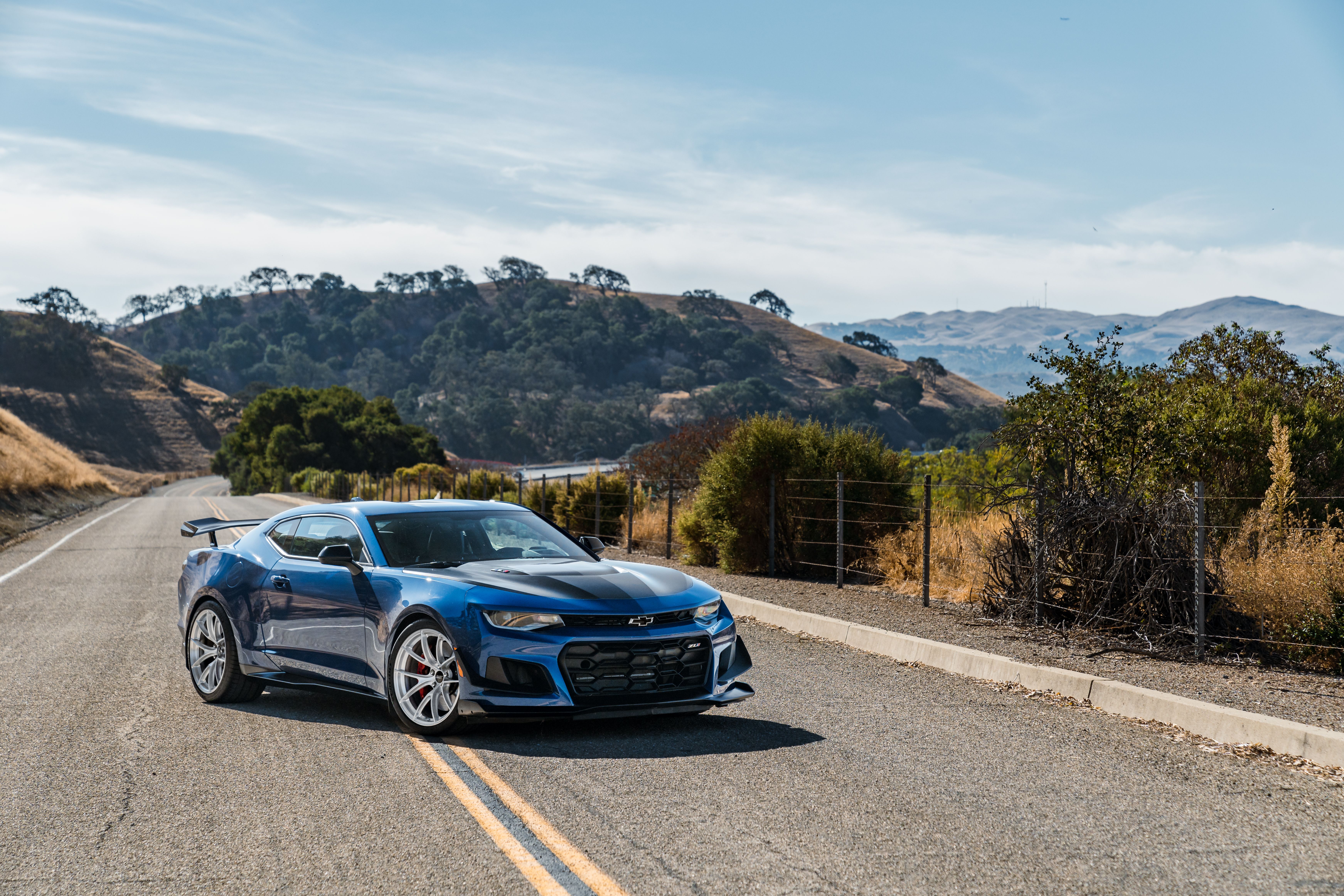 Chevrolet 6th Gen Camaro ZL1 1LE with 20