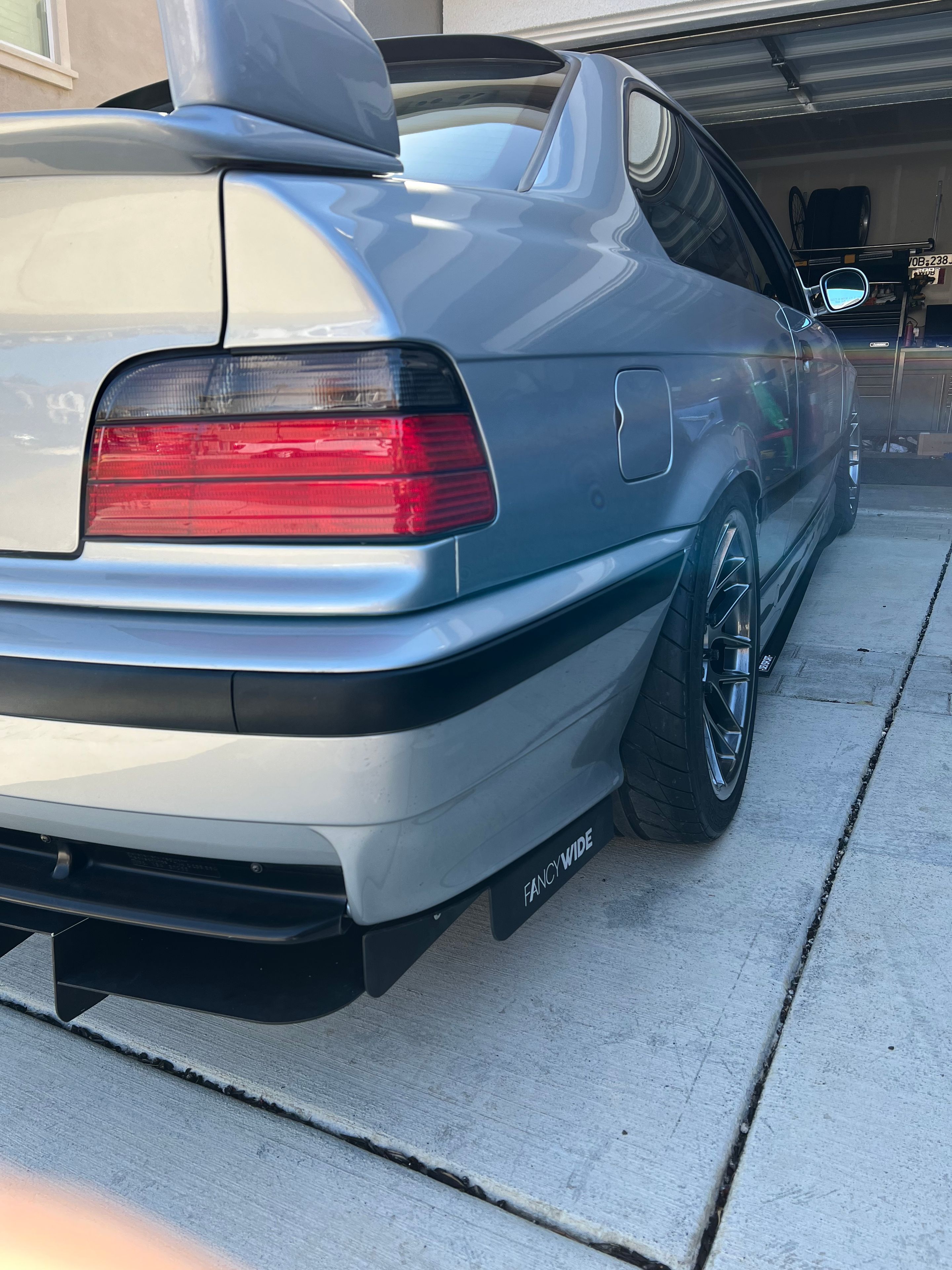 Silver BMW E36 M3 with 17" ARC-8 Apex wheels in Anthracite