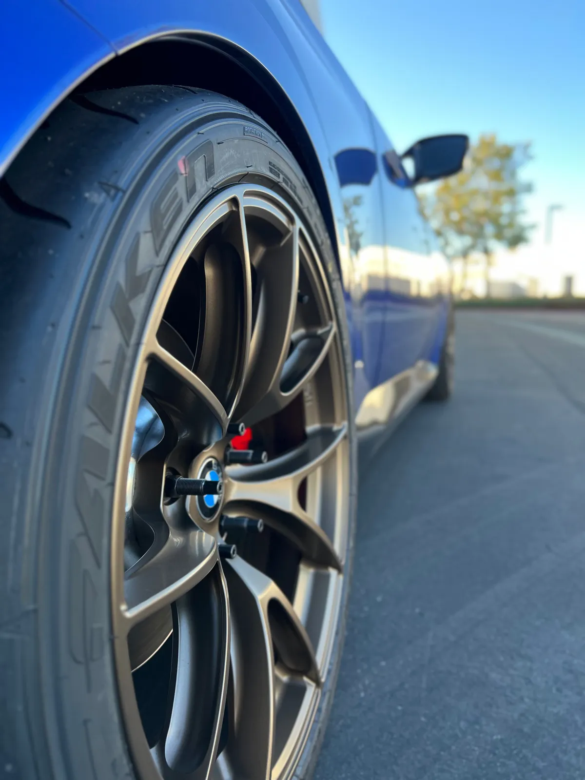 Blue BMW G42 2 Series with 19" VS-5RS Apex wheels in Satin Bronze
