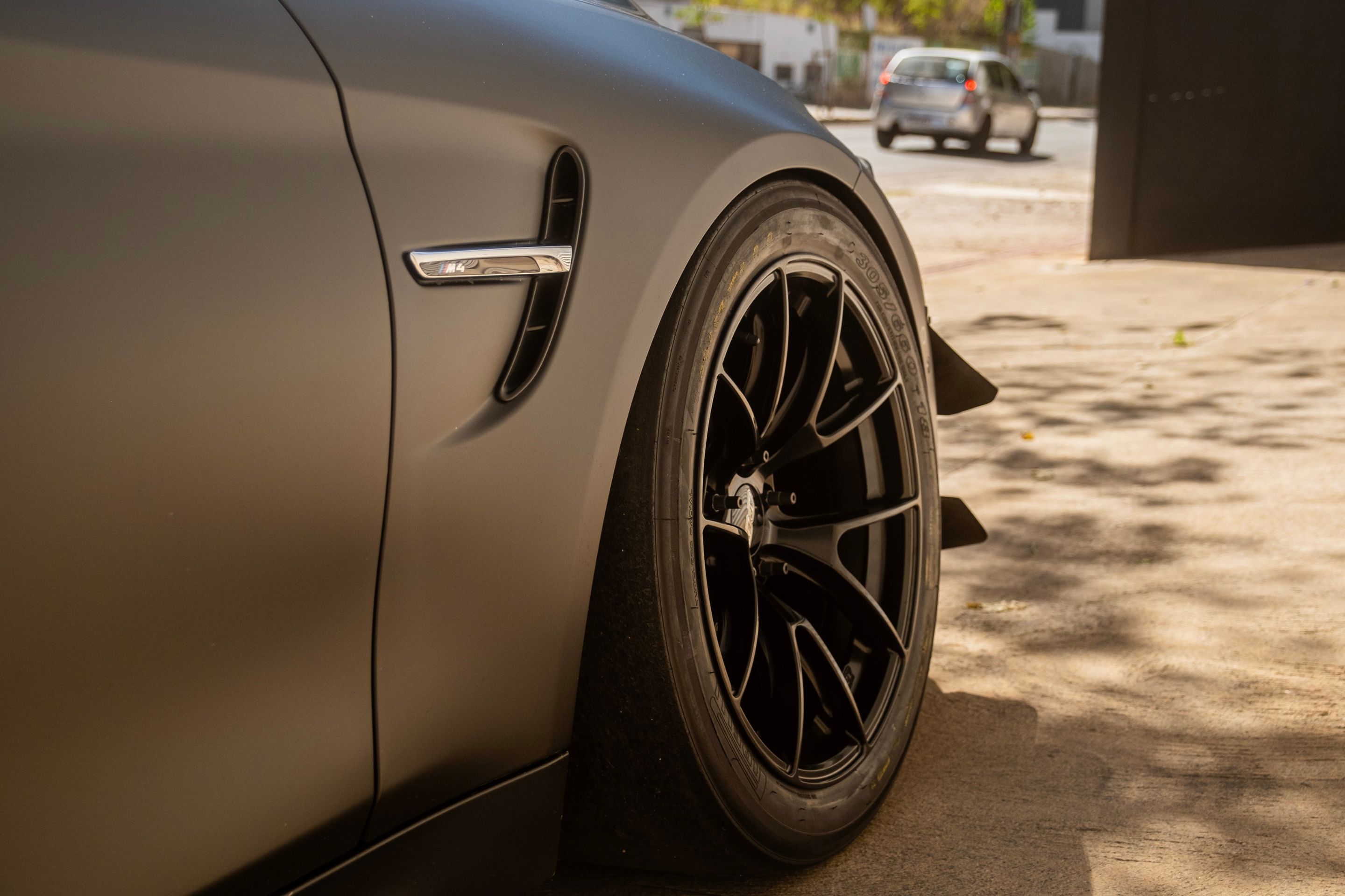 Black BMW F82 Coupe M4 with 18" VS-5RS Apex wheels in Satin Black