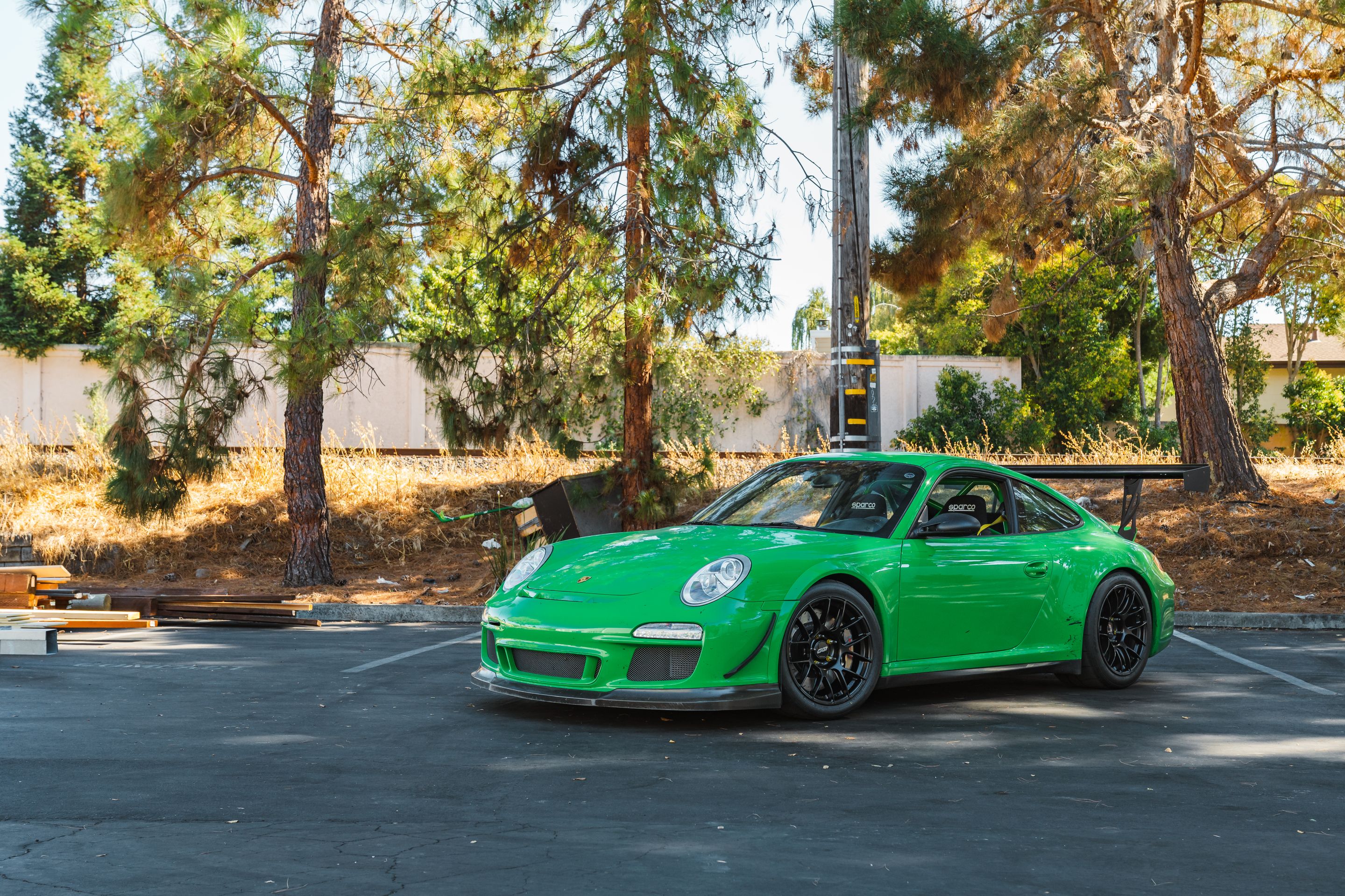 Green Porsche 911 997 GT3 RS with 18" EC-7RS Apex wheels in Satin Black