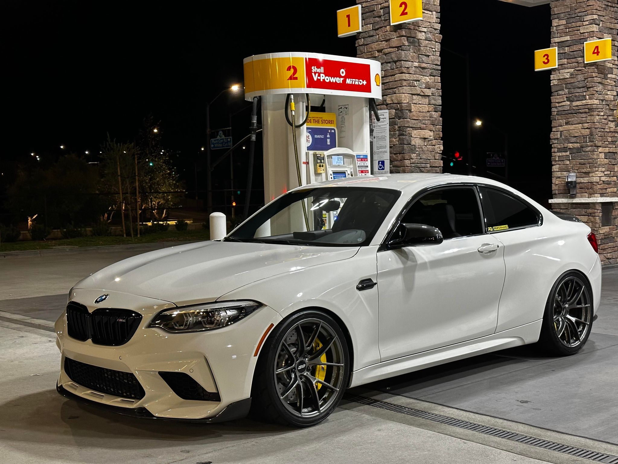 White BMW F87 M2 with 19" VS-5RS Apex wheels in Anthracite