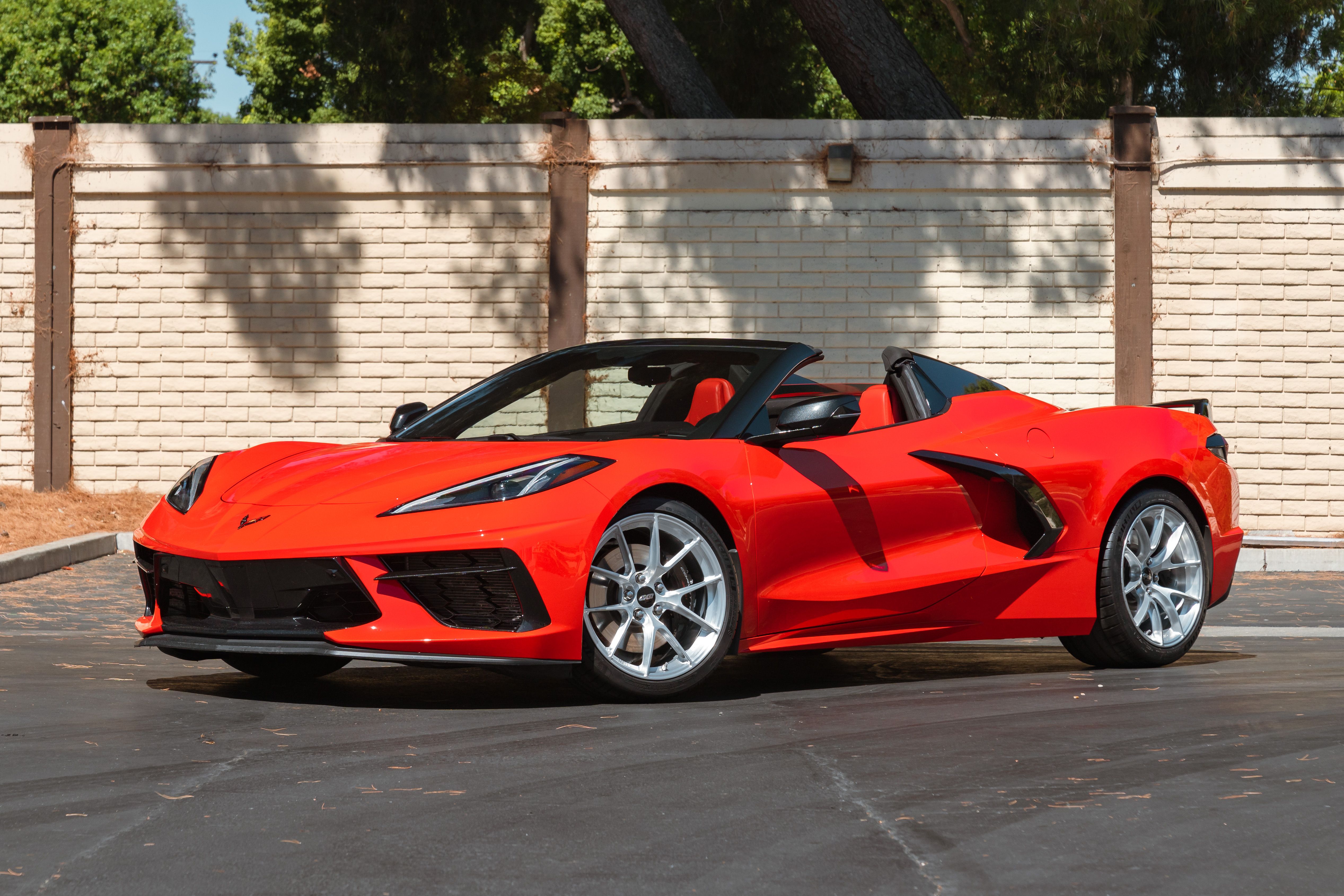 Chevrolet C8 Corvette Stingray/Z51 with 19