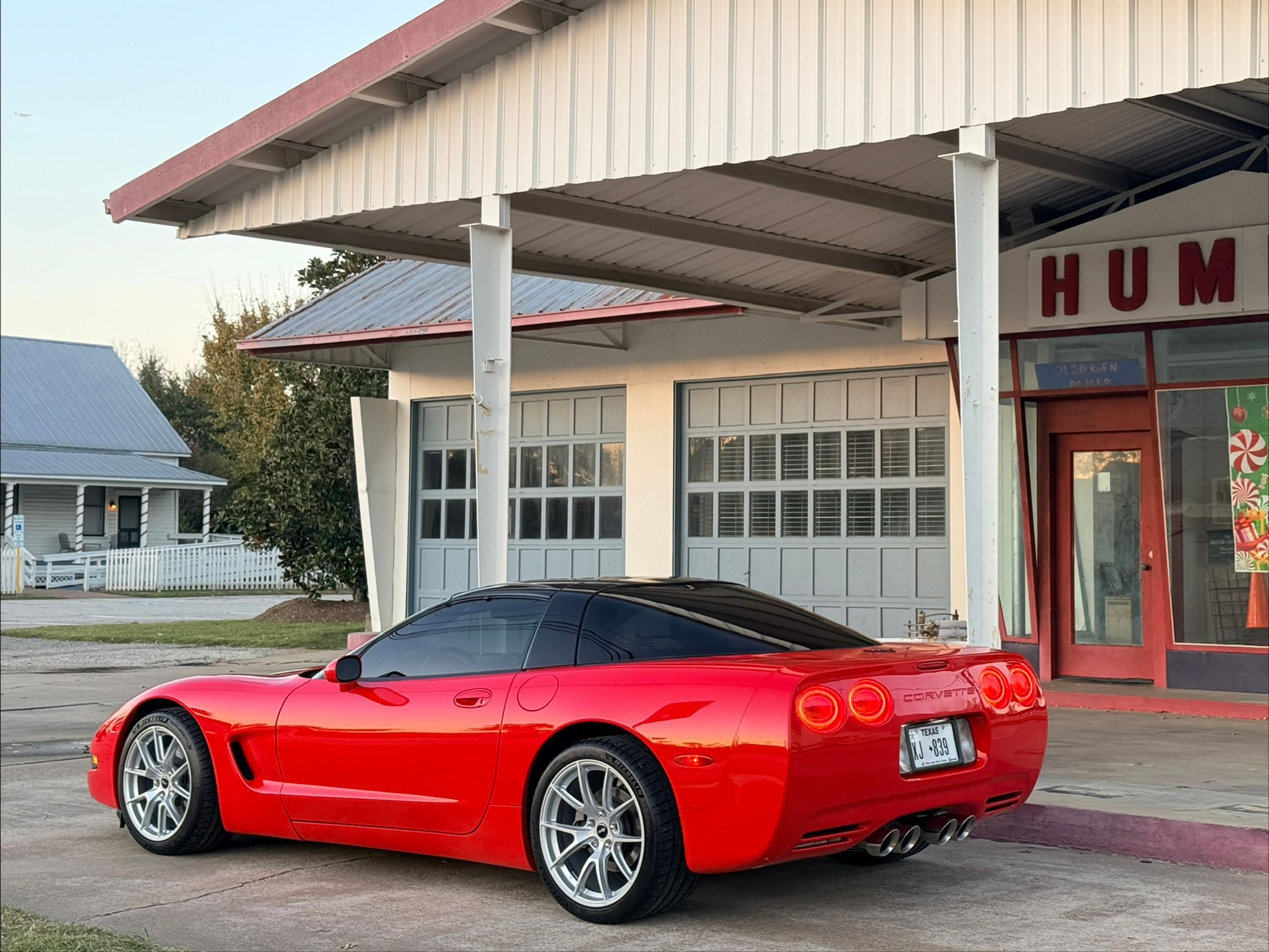 Red Chevrolet C5 Corvette Base/Z51 with 18"/19" VS-5 Apex wheels in Race Silver