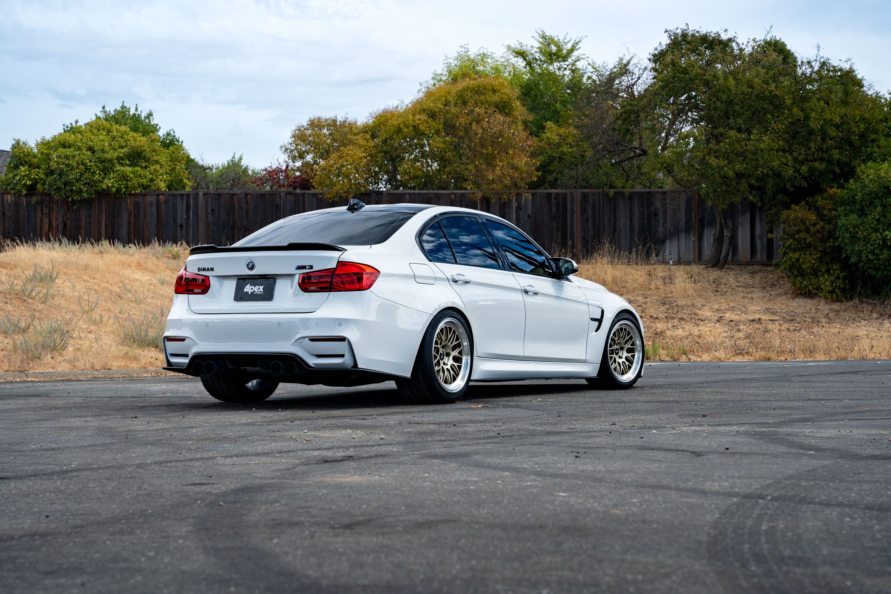 White BMW F80 M3 with 18" ML-10RT Apex wheels in Machined Lip Gloss Motorsport Gold