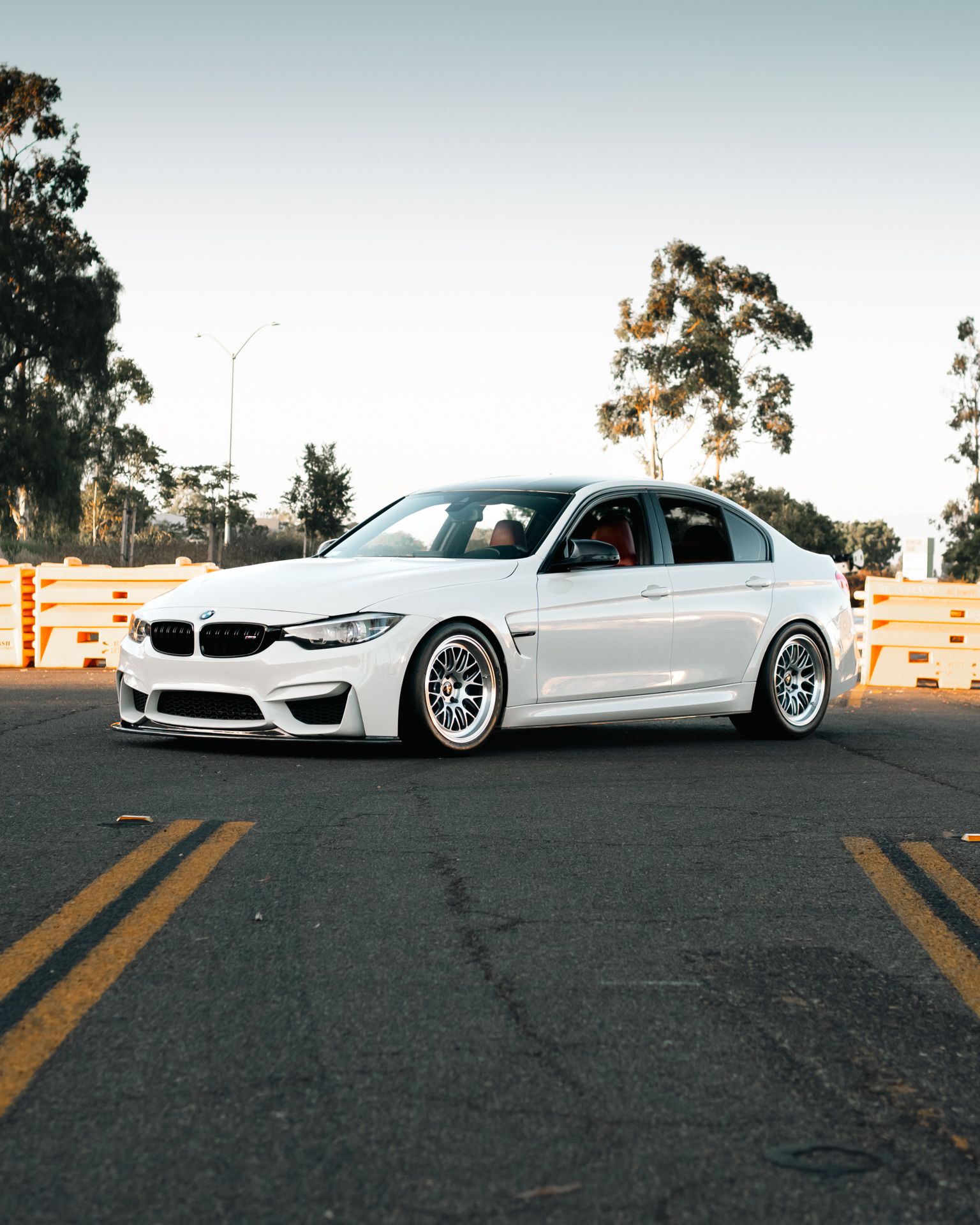 White BMW F80 M3 with 18" ML-10RT Apex wheels in Machined Lip Race Silver