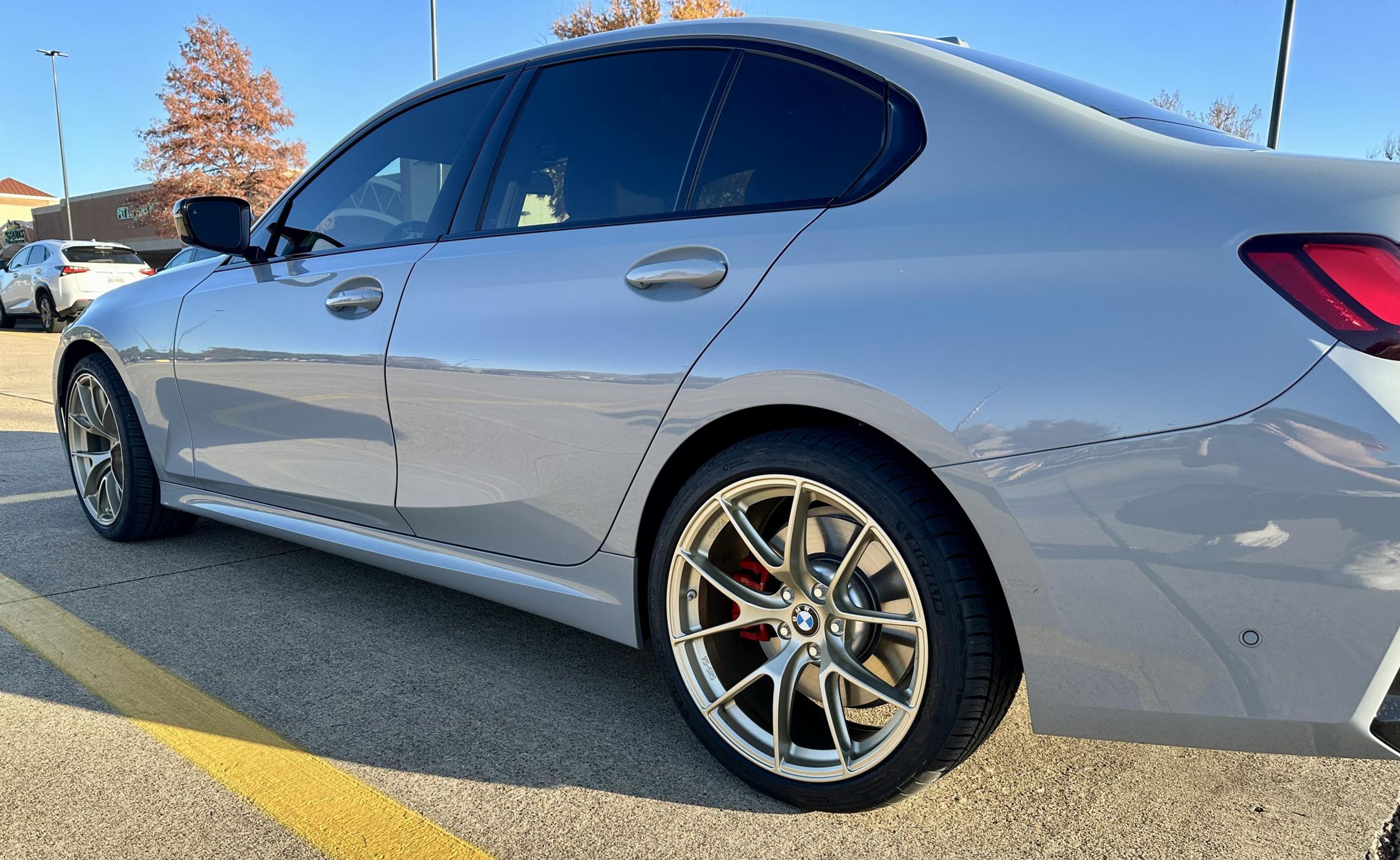 Grey BMW G20 Sedan 3 Series with 19" VS-5RS Apex wheels in Motorsport Gold